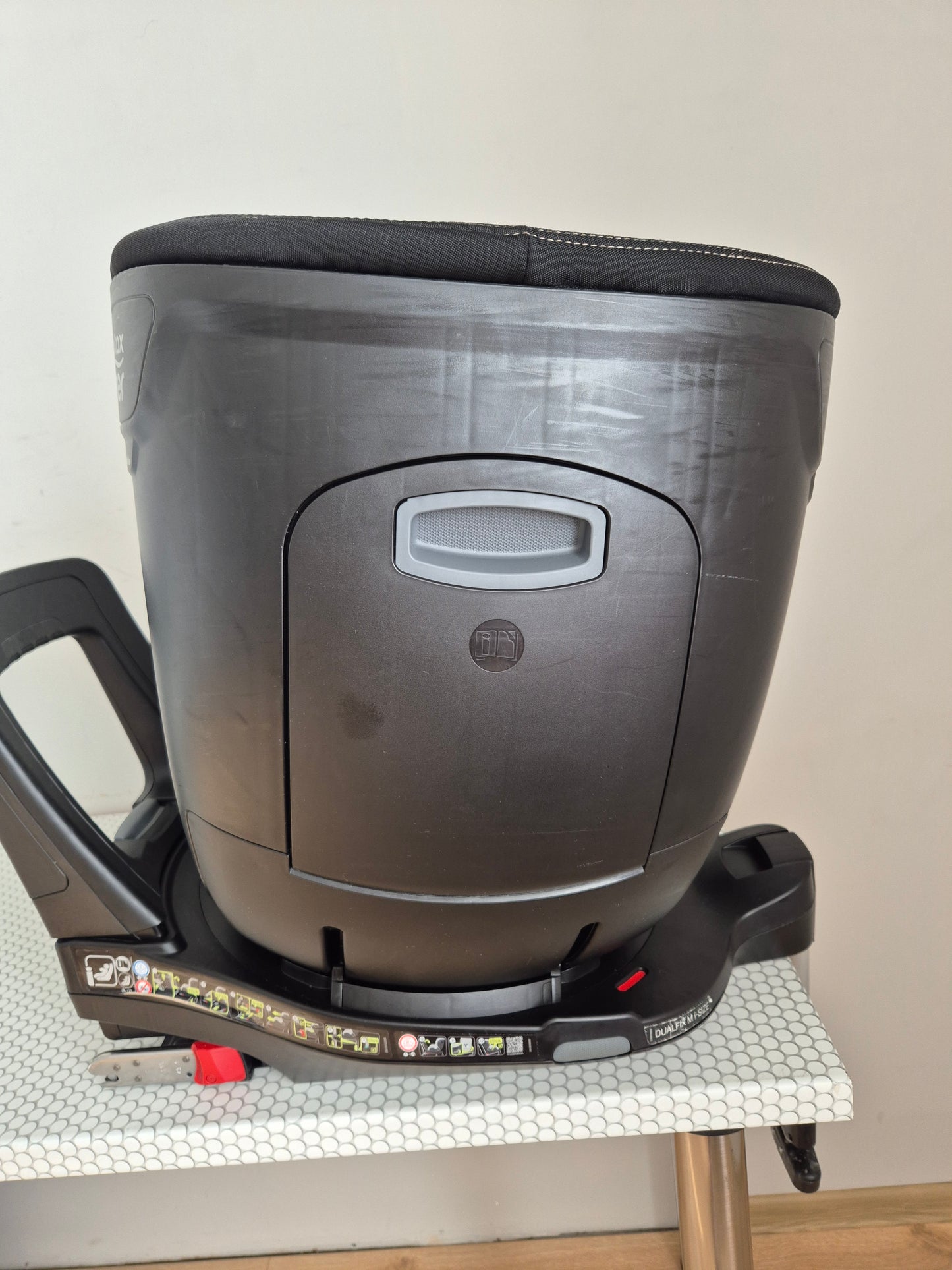 Britax Romer DualFix M i-Size 0-18kg