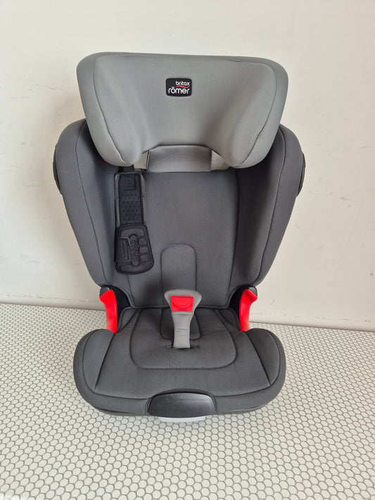 Britax Romer KidFix 2 XP Sict 15-36kg.