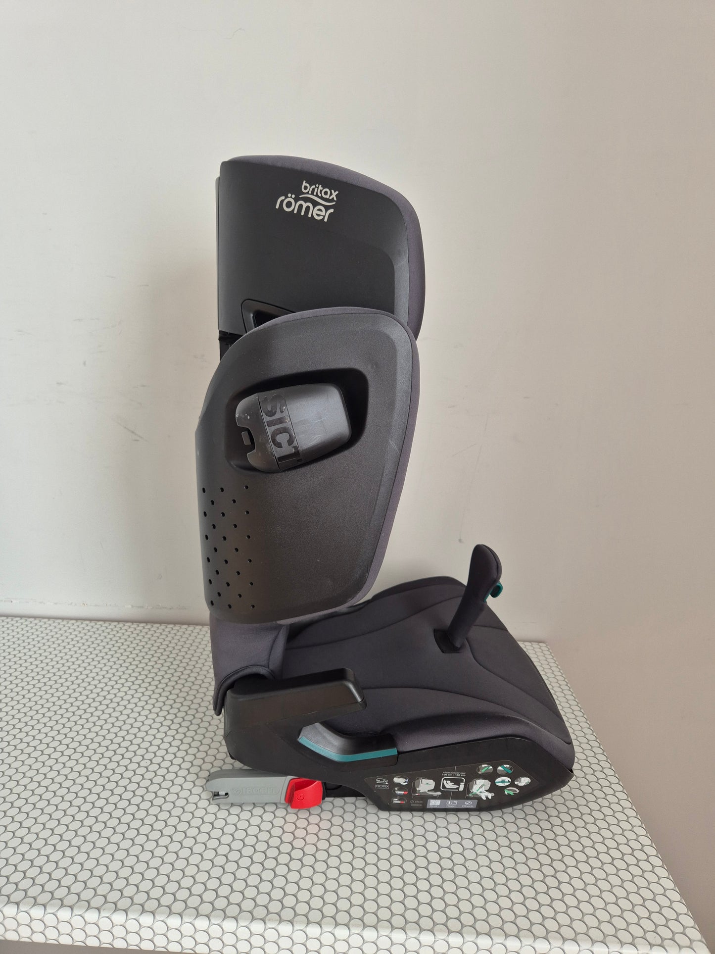 Britax Romer KidFix i-Size 100-150cm.