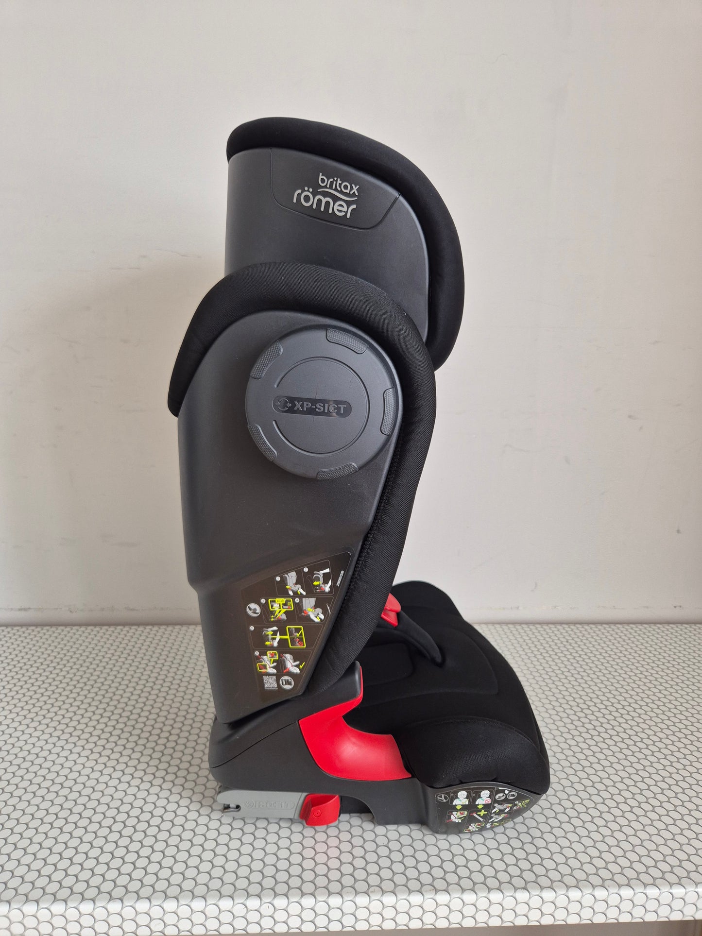 Britax Romer KidFix 2S 15-36kg.