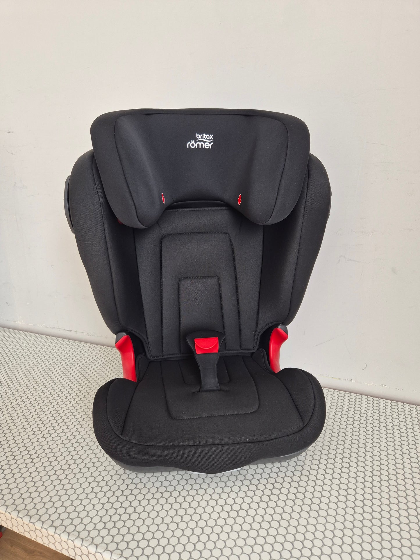 Britax Romer KidFix 2S 15-36kg.