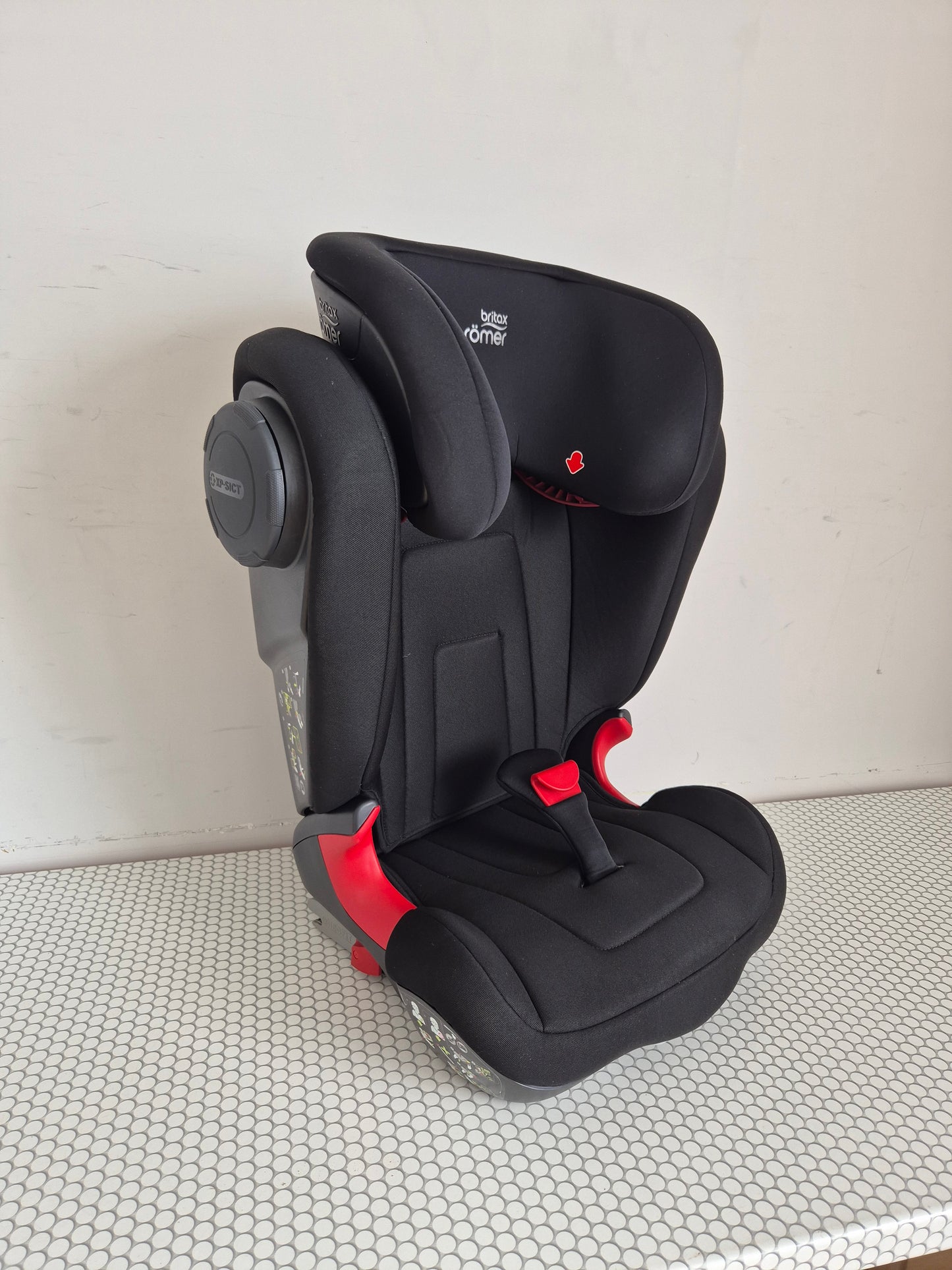 Britax Romer KidFix 2S 15-36kg.
