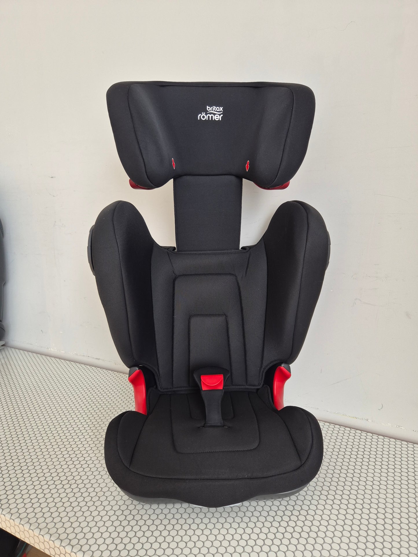 Britax Romer KidFix 2S 15-36kg.