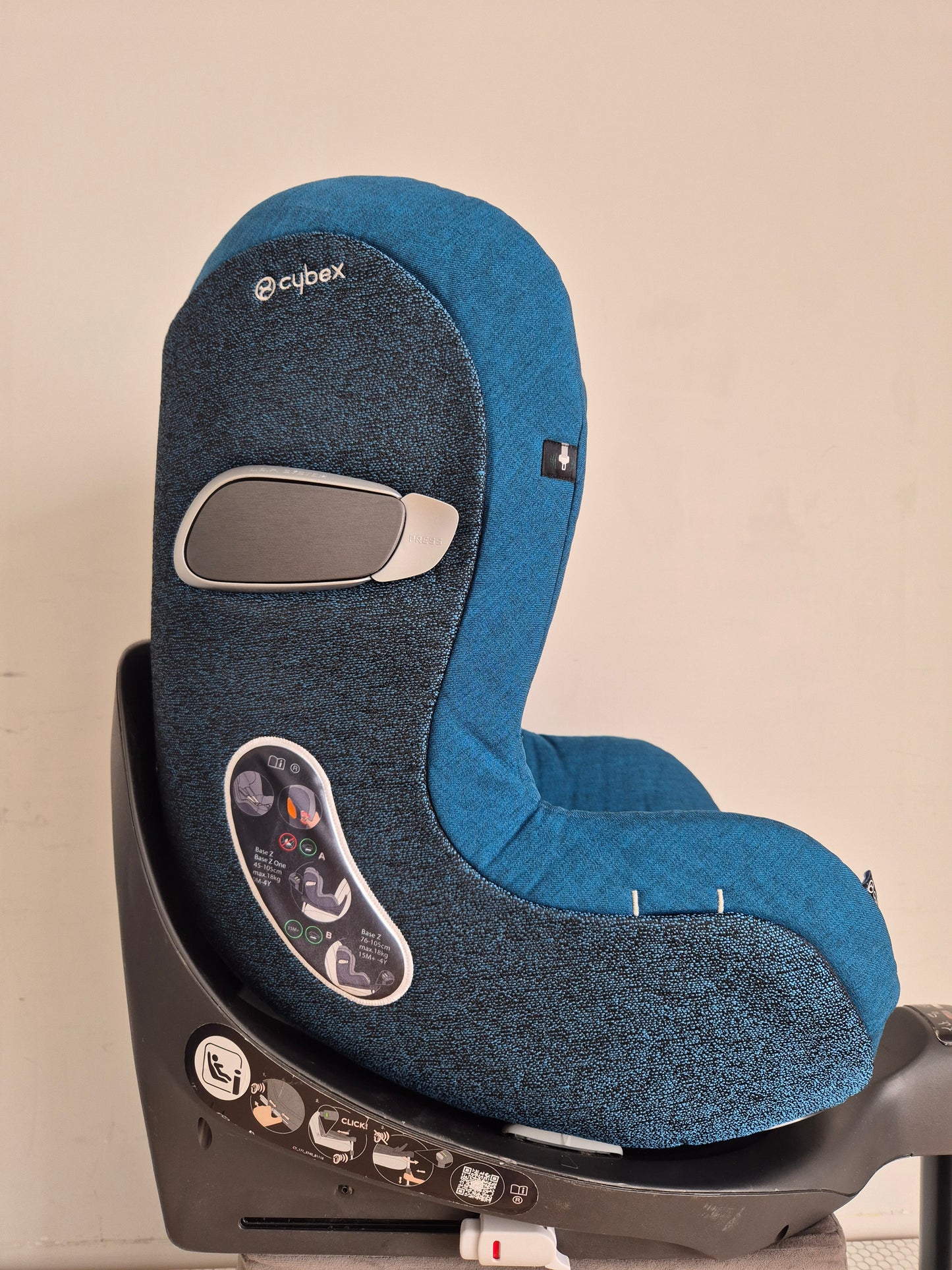 Cybex Sirona Z Plus i-Size 0-18kg. su Base Z IsoFix baze.