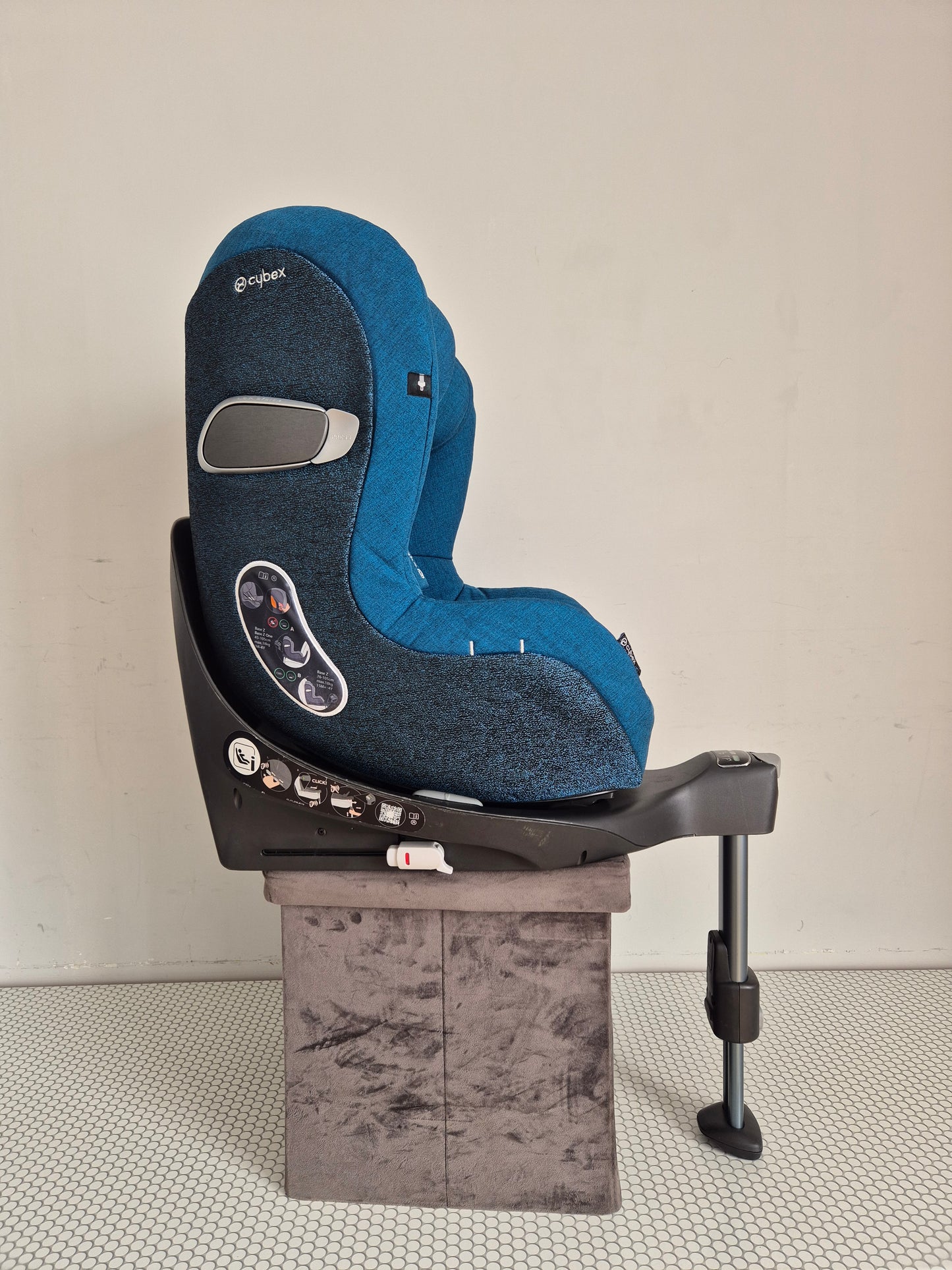 Cybex Sirona Z Plus i-Size 0-18kg. su Base Z IsoFix baze.