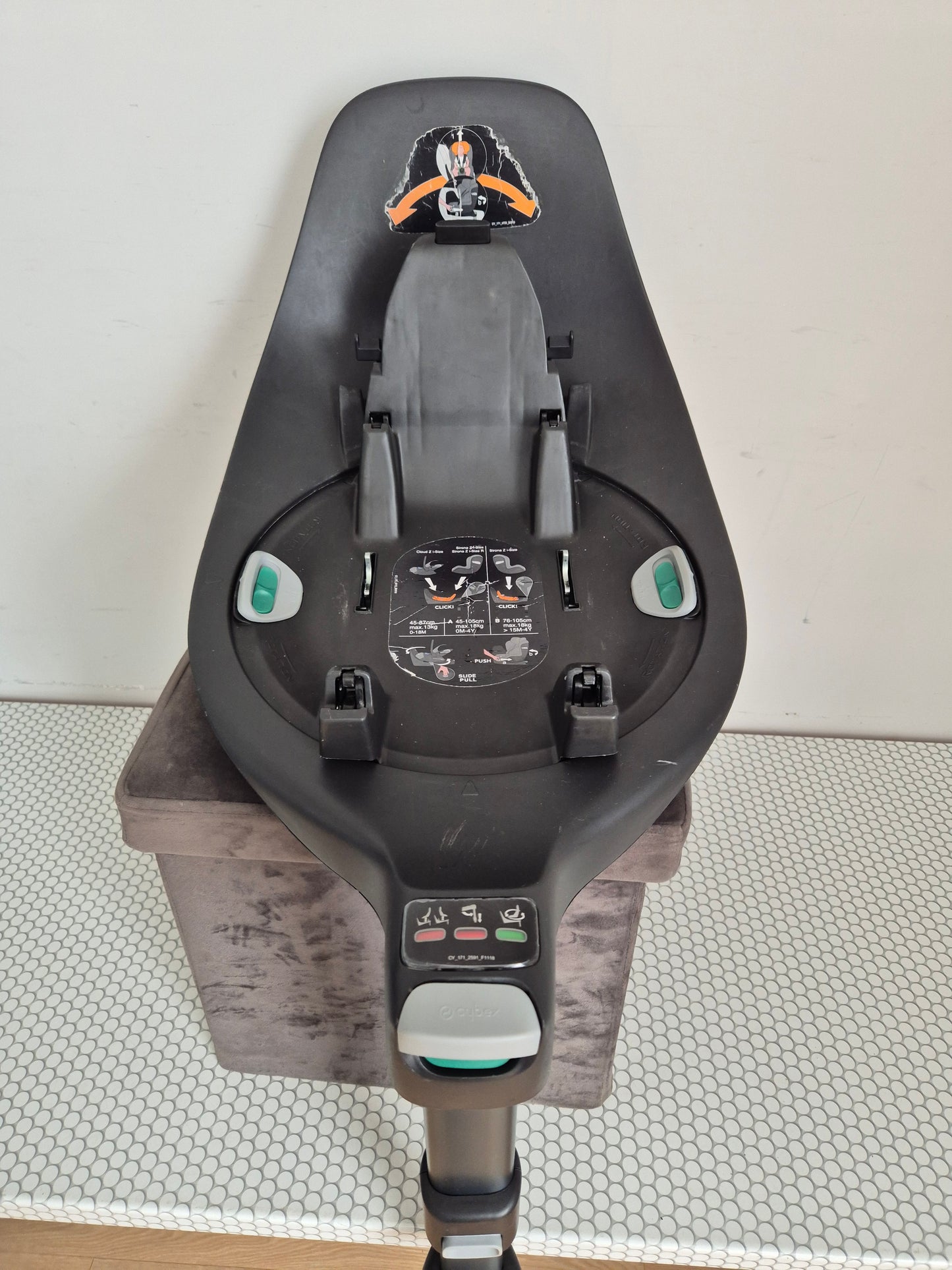 Cybex Sirona Z Plus i-Size 0-18kg. su Base Z IsoFix baze.