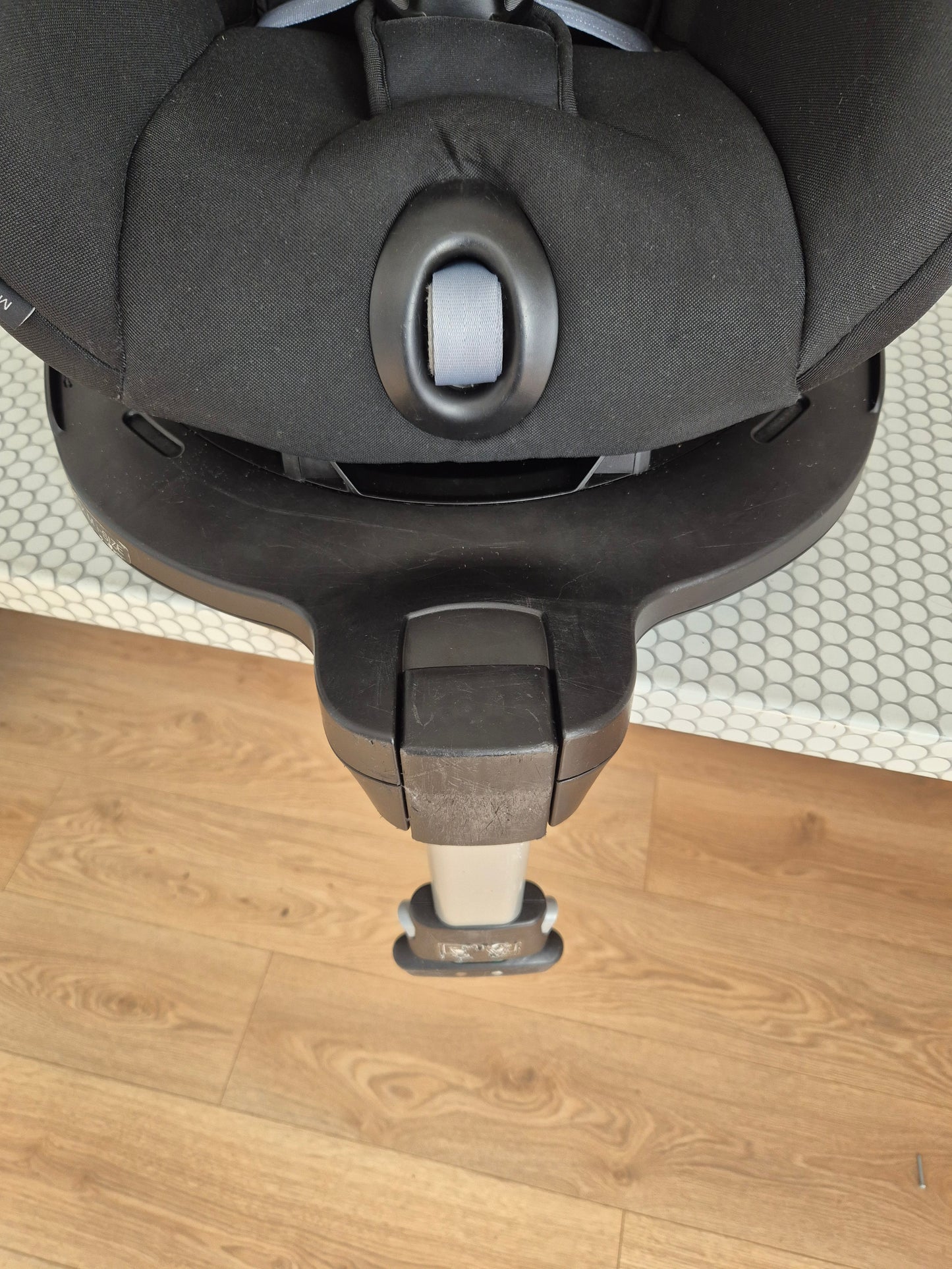 Britax Romer DualFix M i-Size 0-18kg.