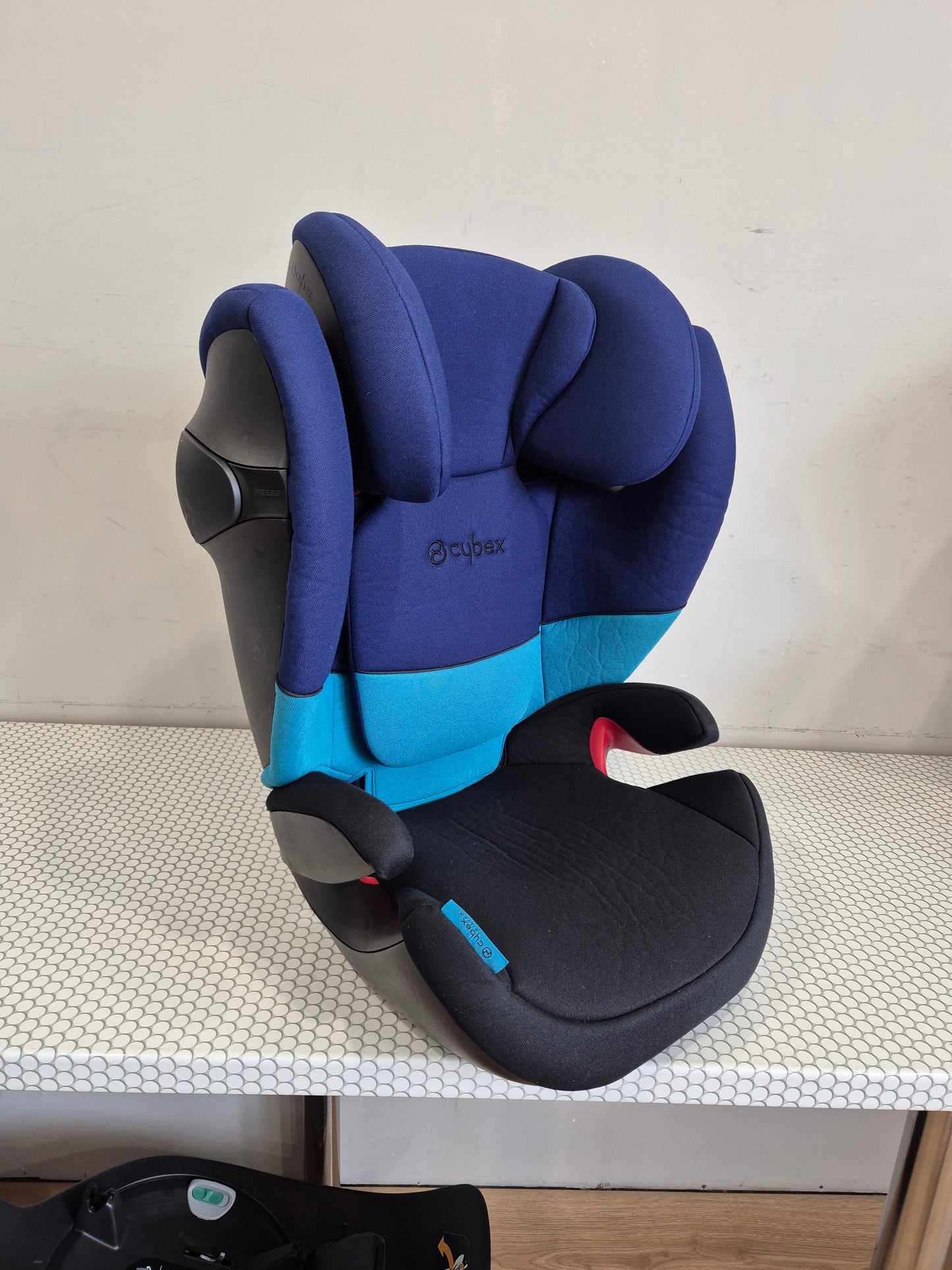 Cybex Solution M-Fix 15-36kg.