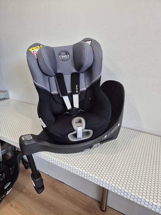 Cybex Sirona SX2 i-Size 0-18kg.