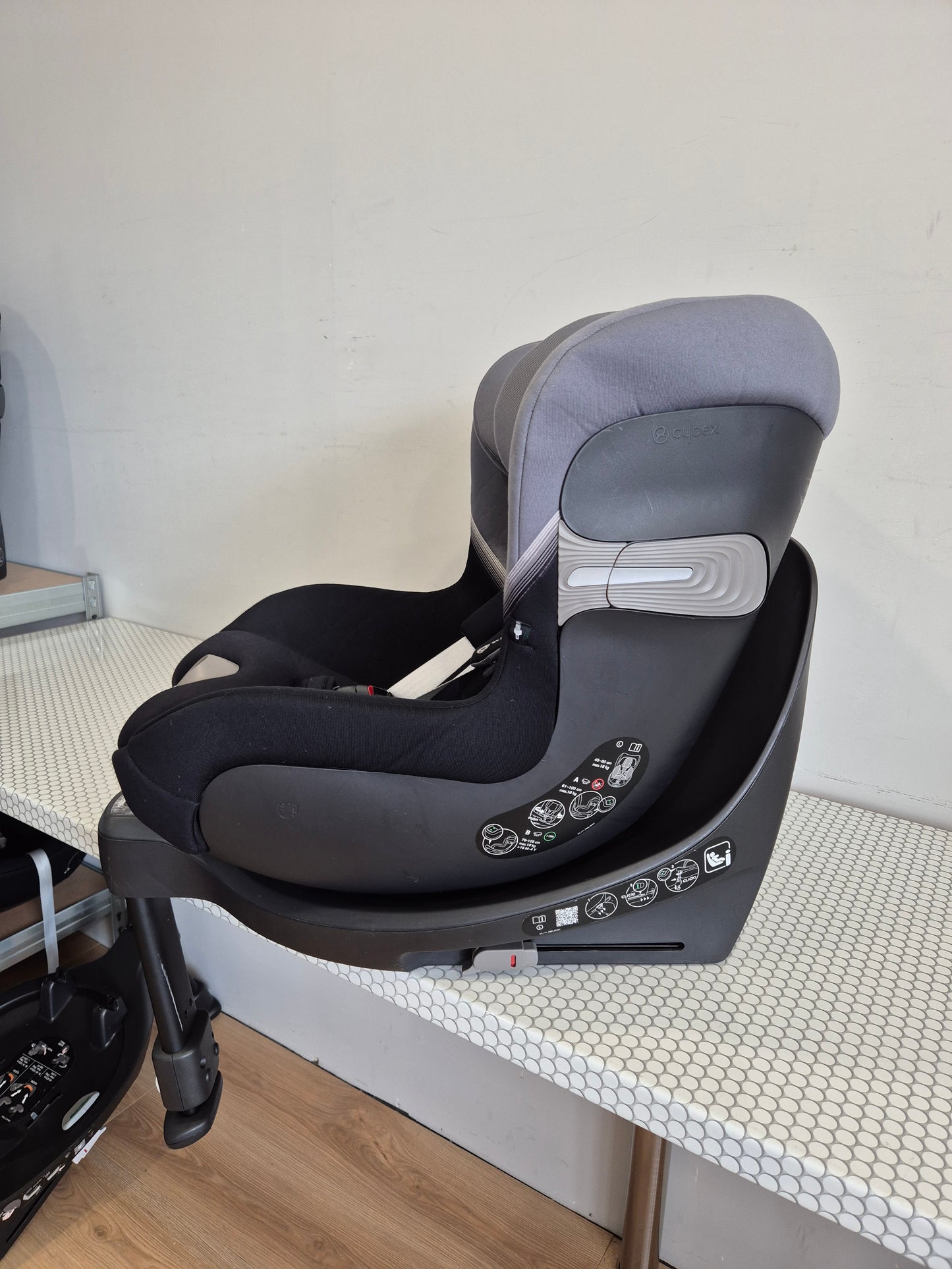 Cybex Sirona SX2 i-Size 0-18kg.