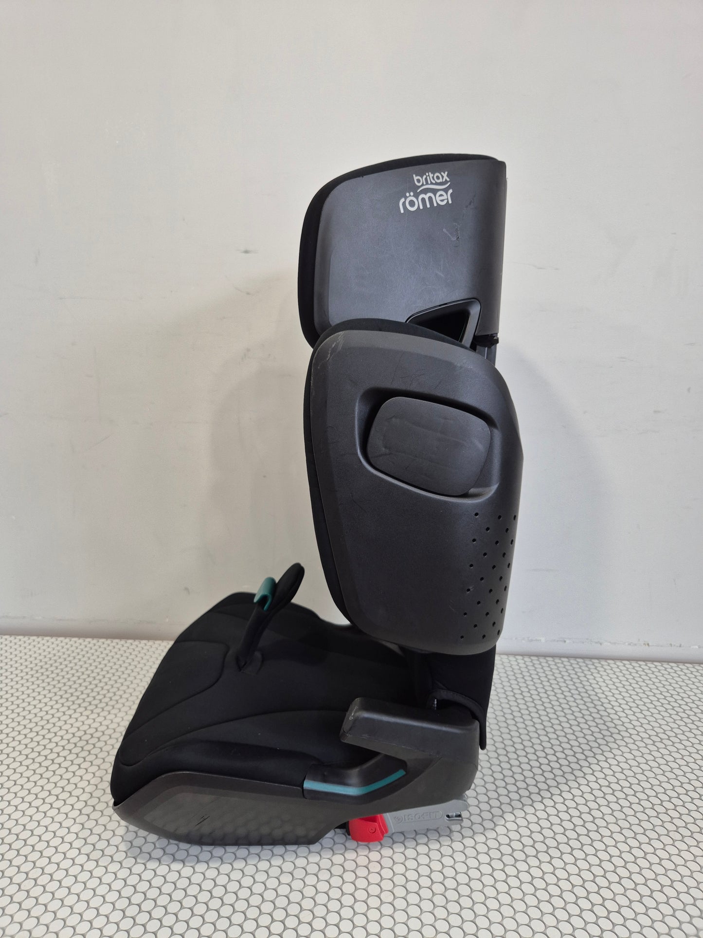 Britax KidFix i-Size 100-150cm.