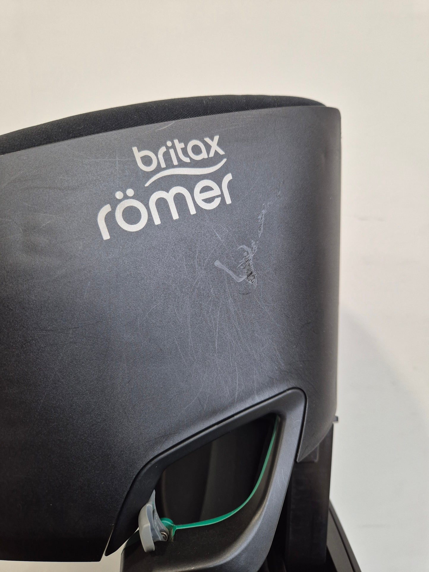 Britax KidFix i-Size 100-150cm.