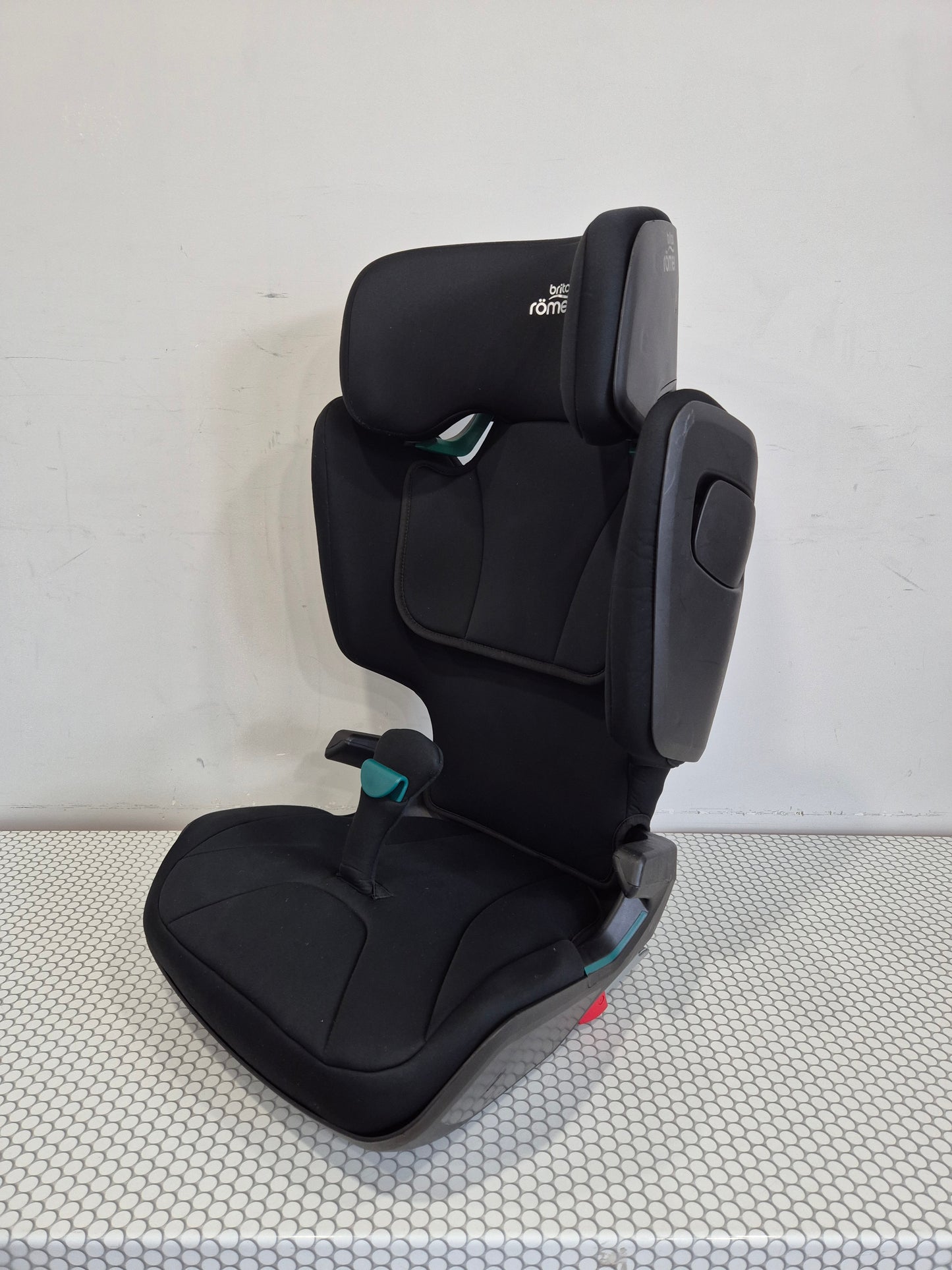 Britax KidFix i-Size 100-150cm.