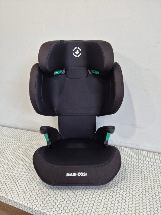 Maxi Cosi Morion i-Size 15-36kg.