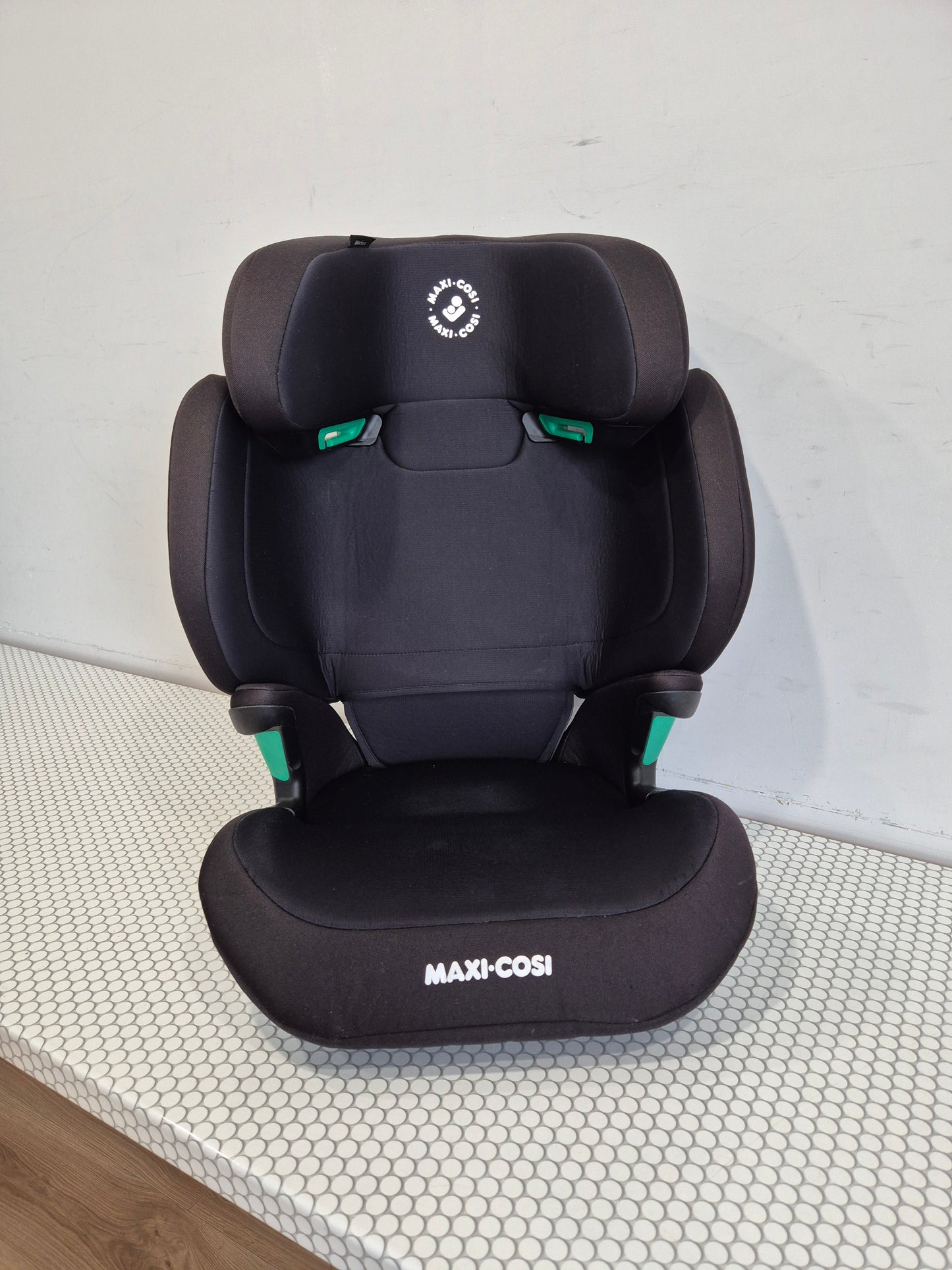 Maxi Cosi Morion i-Size 15-36kg.