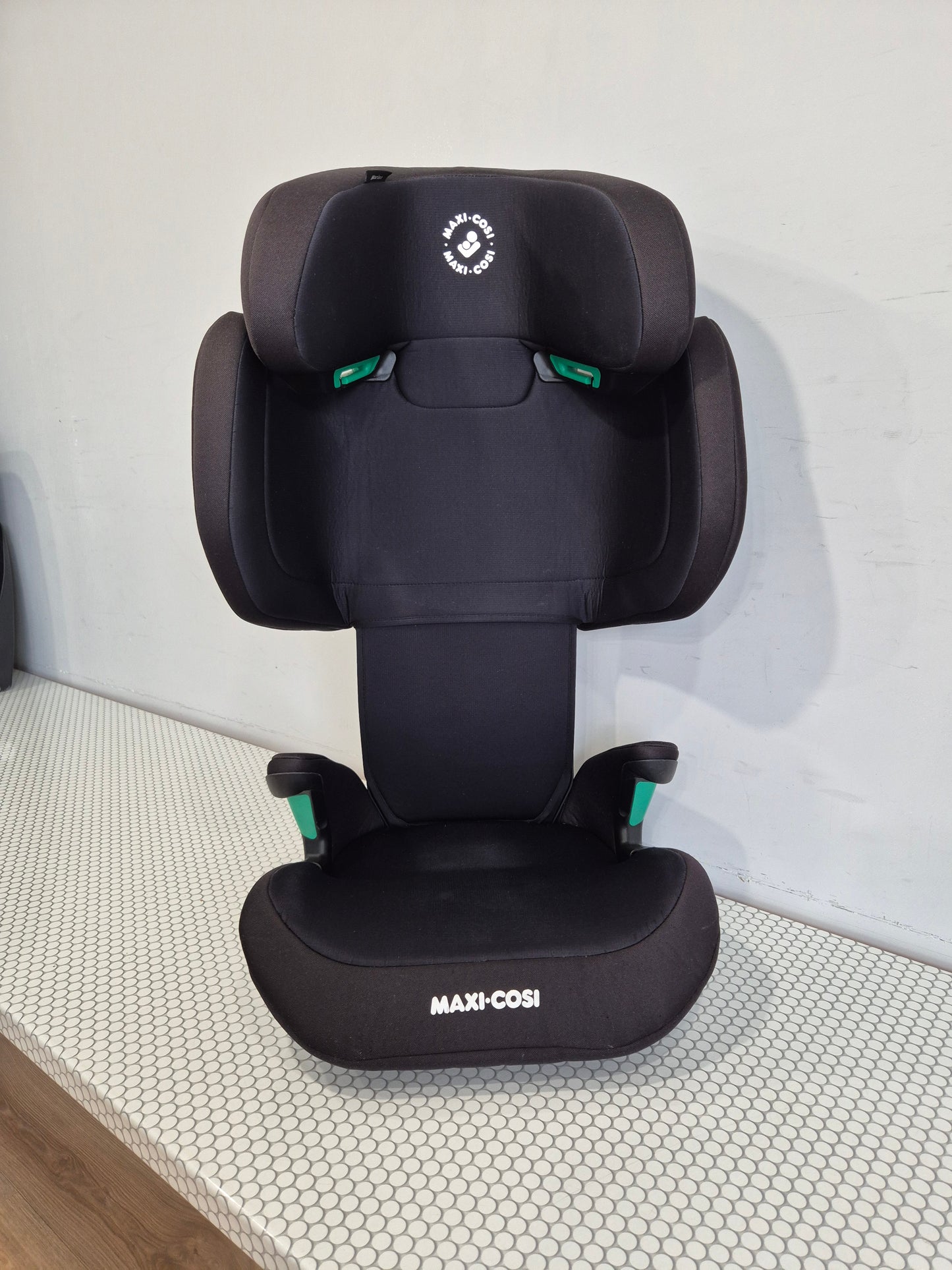 Maxi Cosi Morion i-Size 15-36kg.