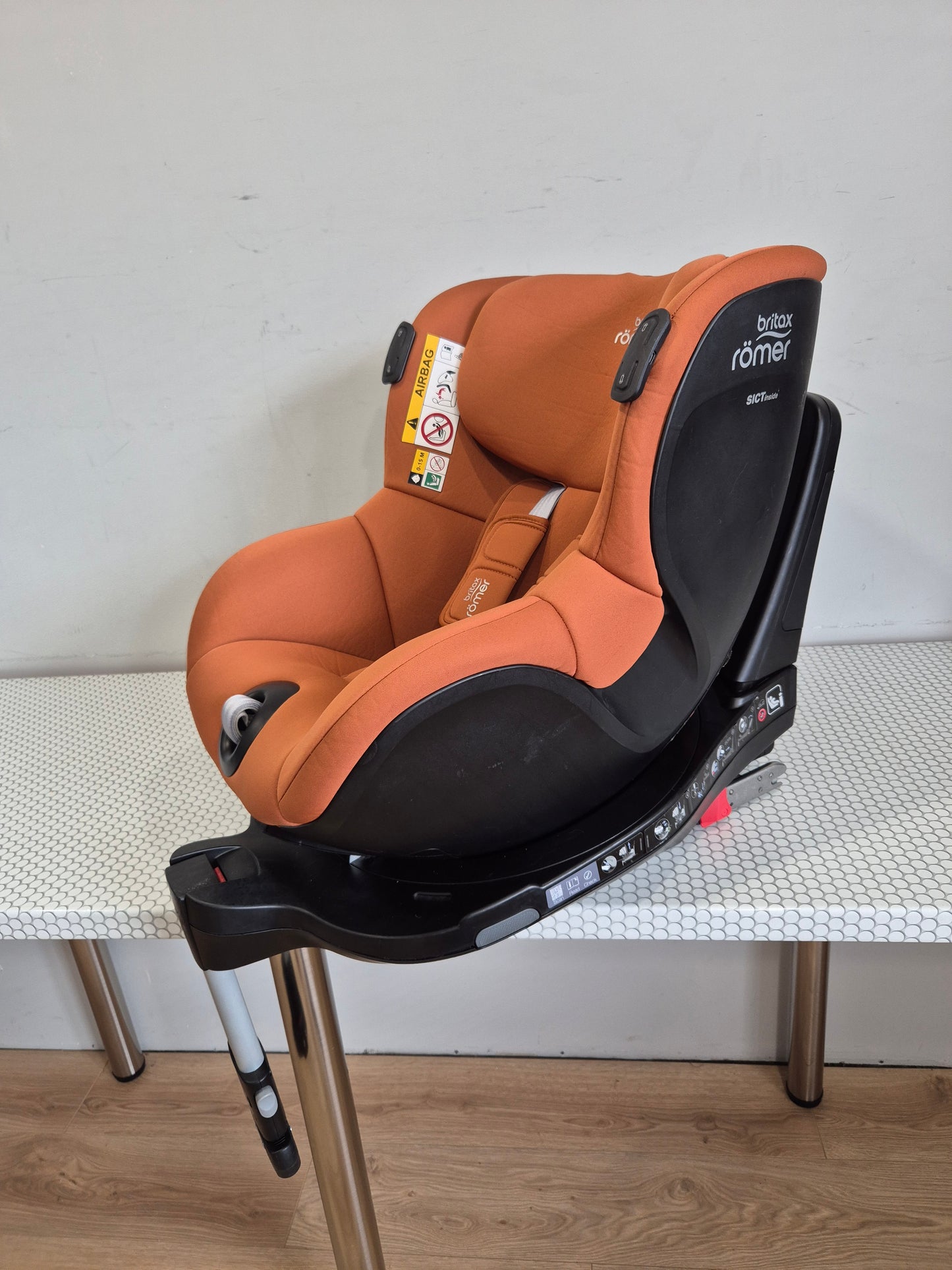Britax DualFix iSense 0-18kg.