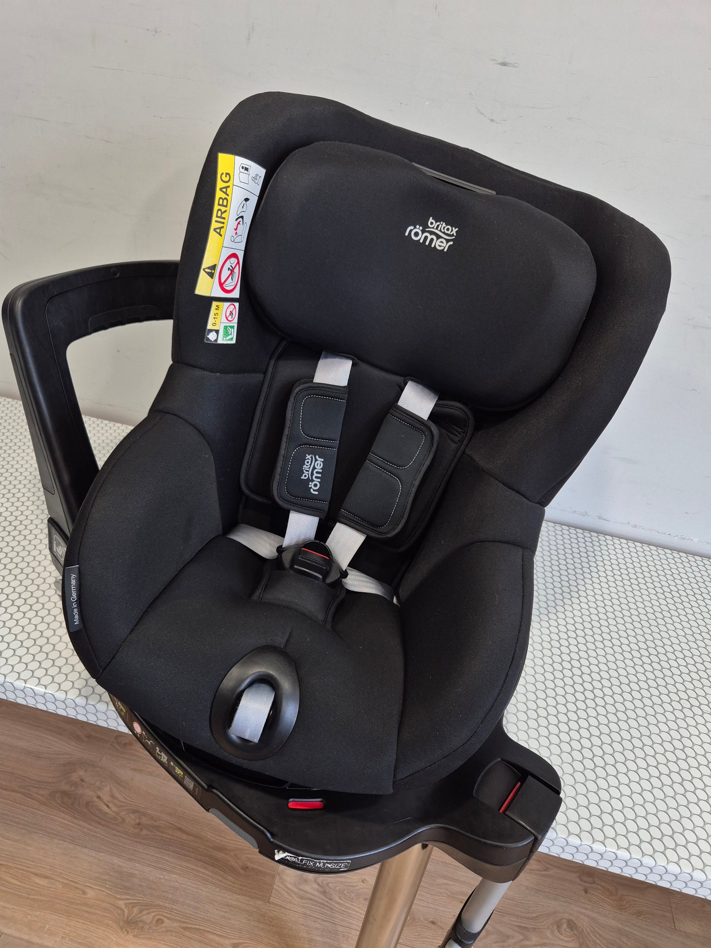 Britax DualFix M i-Size 0-18kg.