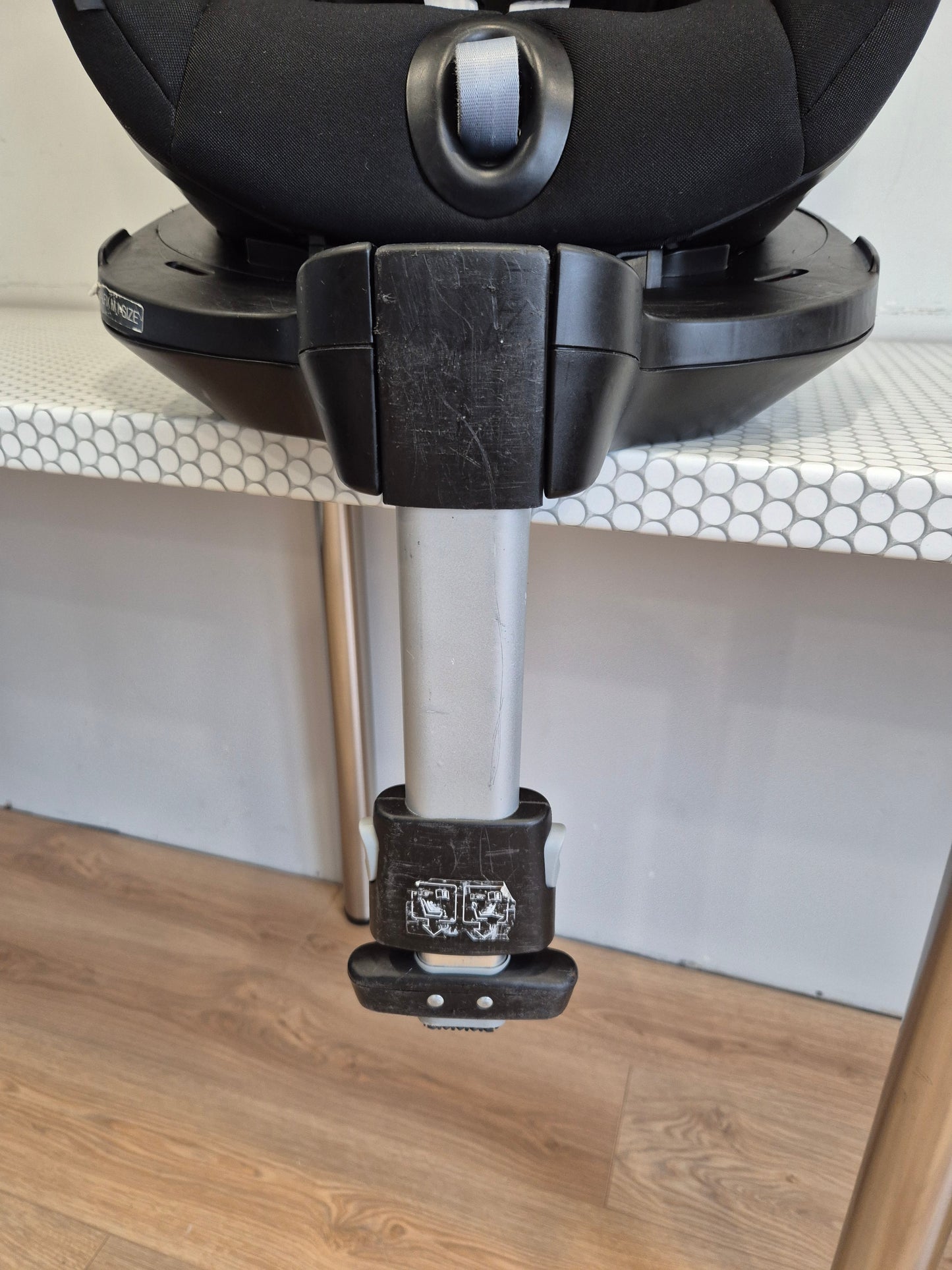 Britax DualFix M i-Size 0-18kg.