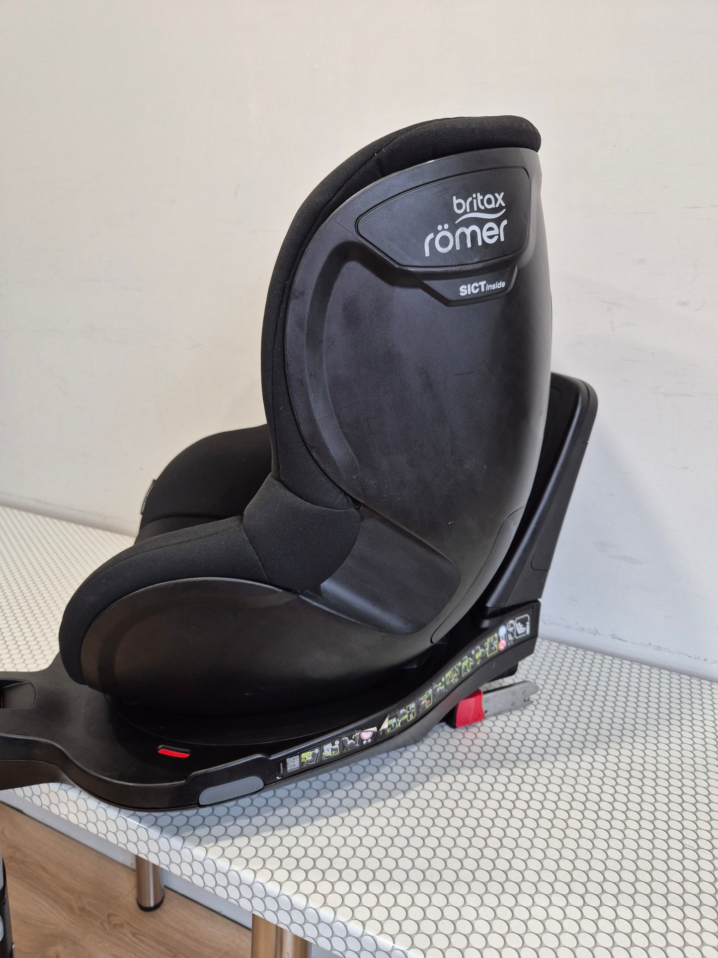 Britax DualFix M i-Size 0-18kg.