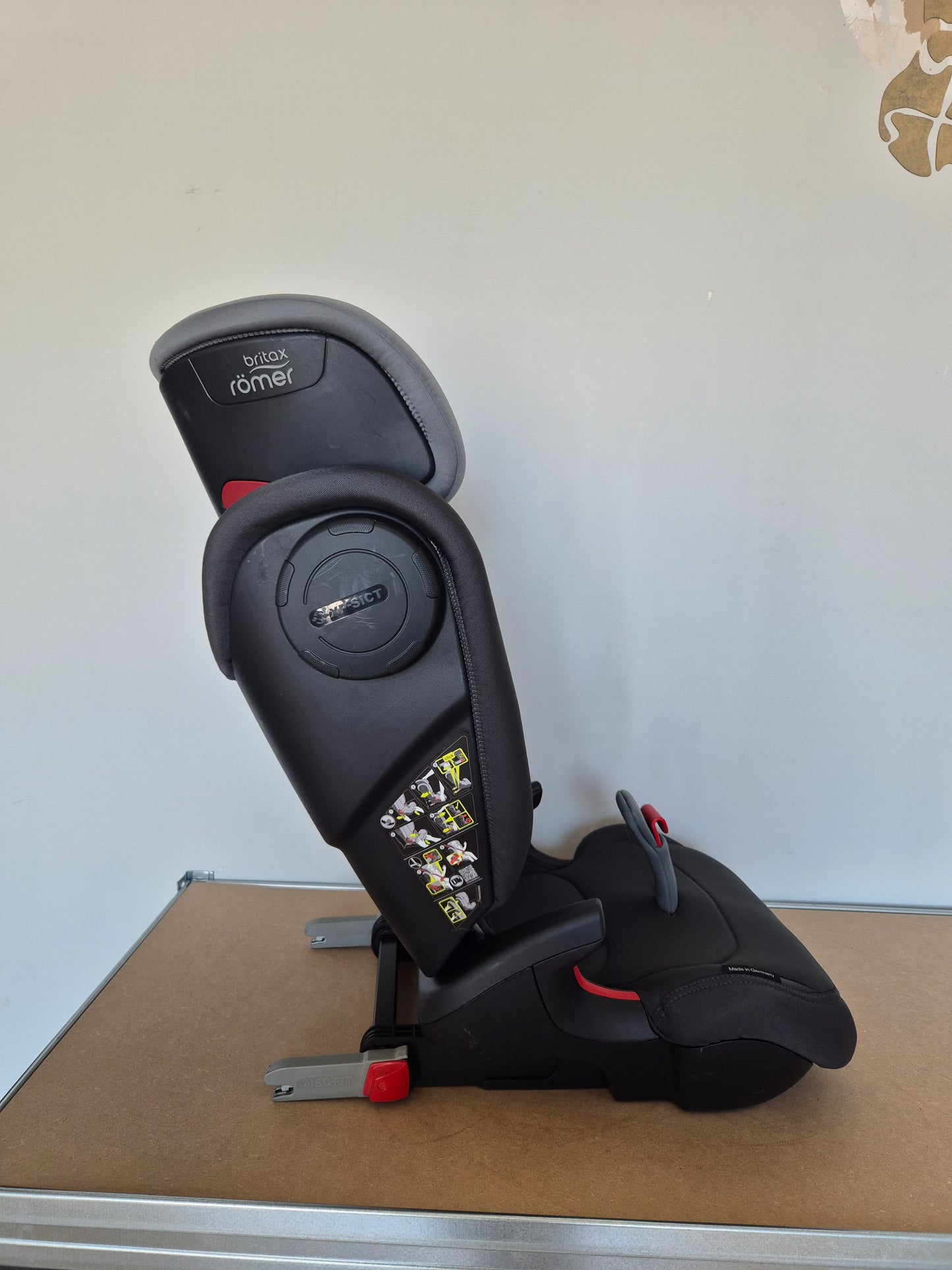 Britax Romer KidFix 3M 15-36kg.