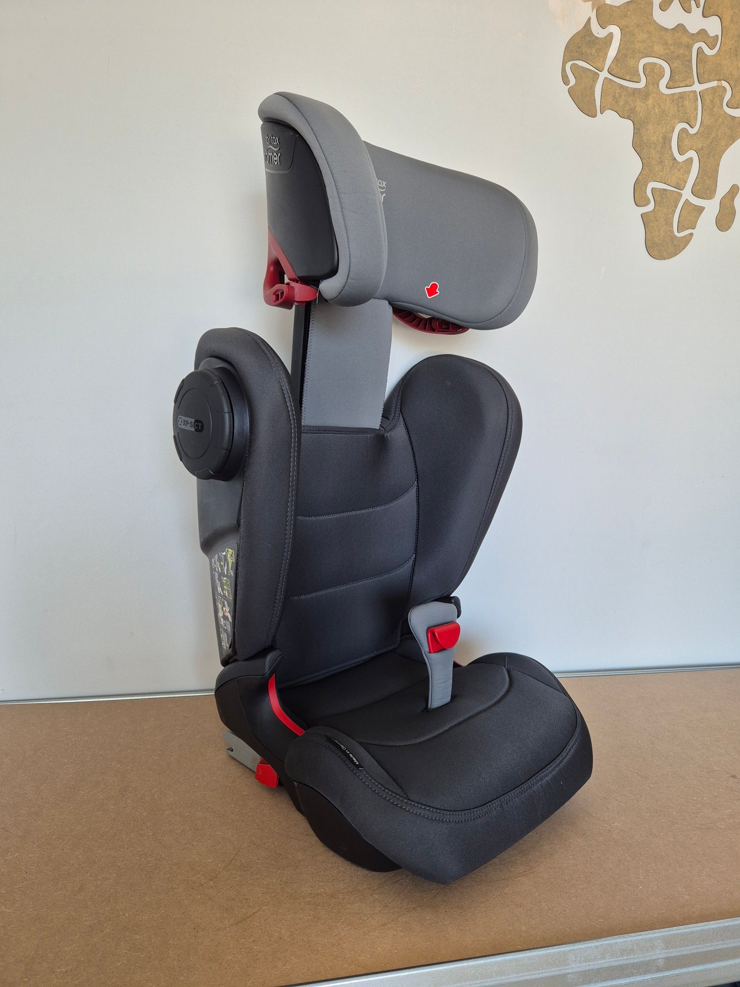 Britax Romer KidFix 3M 15-36kg.