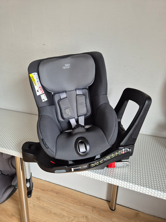 Britax SwingFix i-Size 0-18kg.