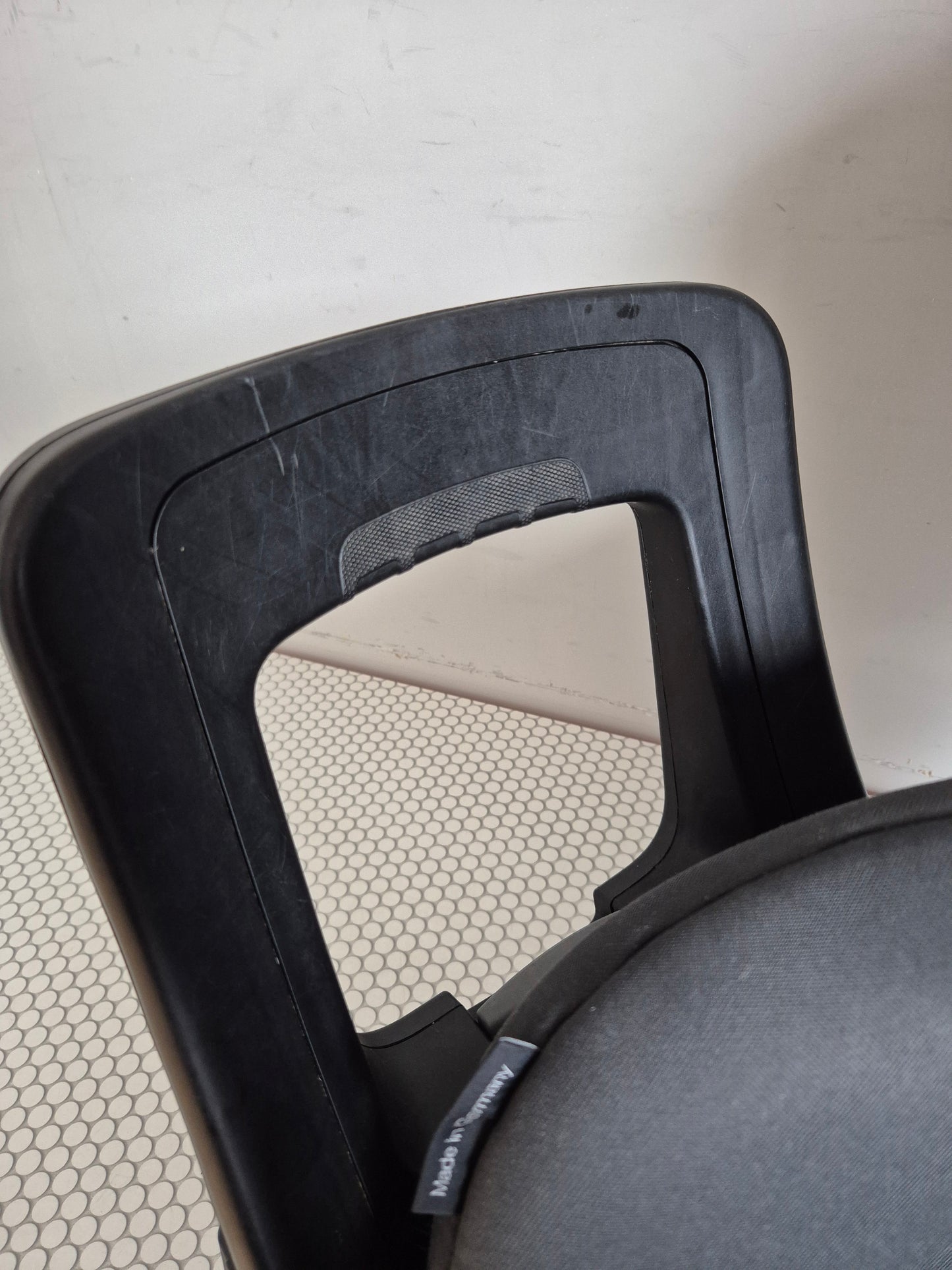 Britax SwingFix i-Size 0-18kg.