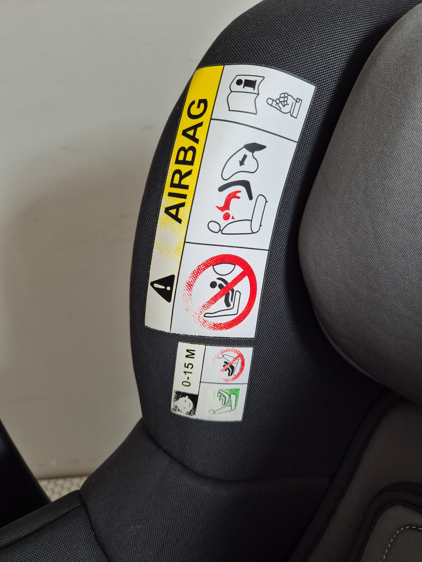 Britax SwingFix i-Size 0-18kg.