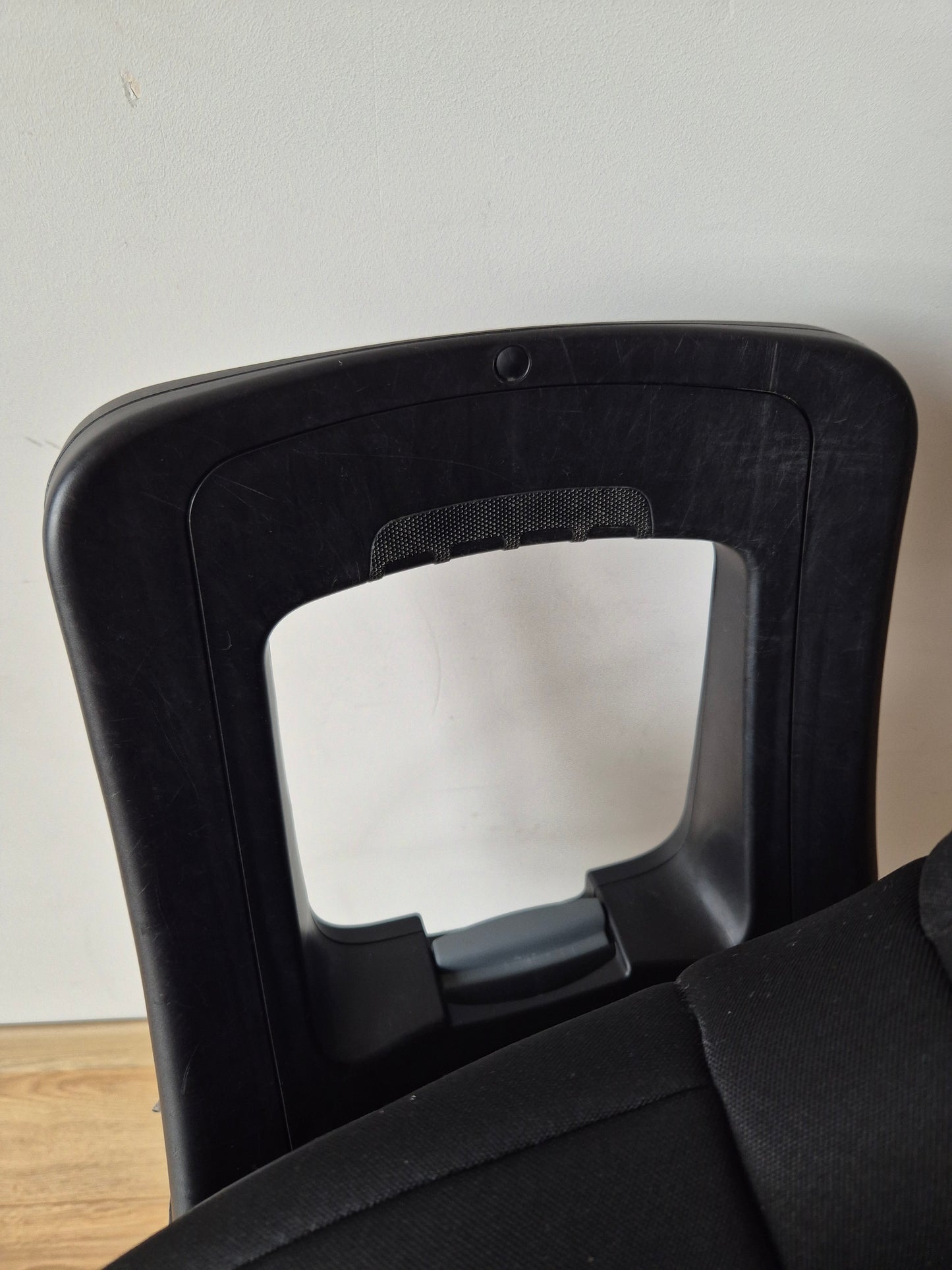Britax Romer DualFix M i-Size 0-18kg.
