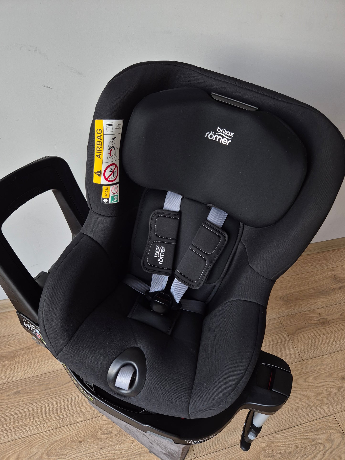 Britax Romer DualFix M i-Size 0-18kg.