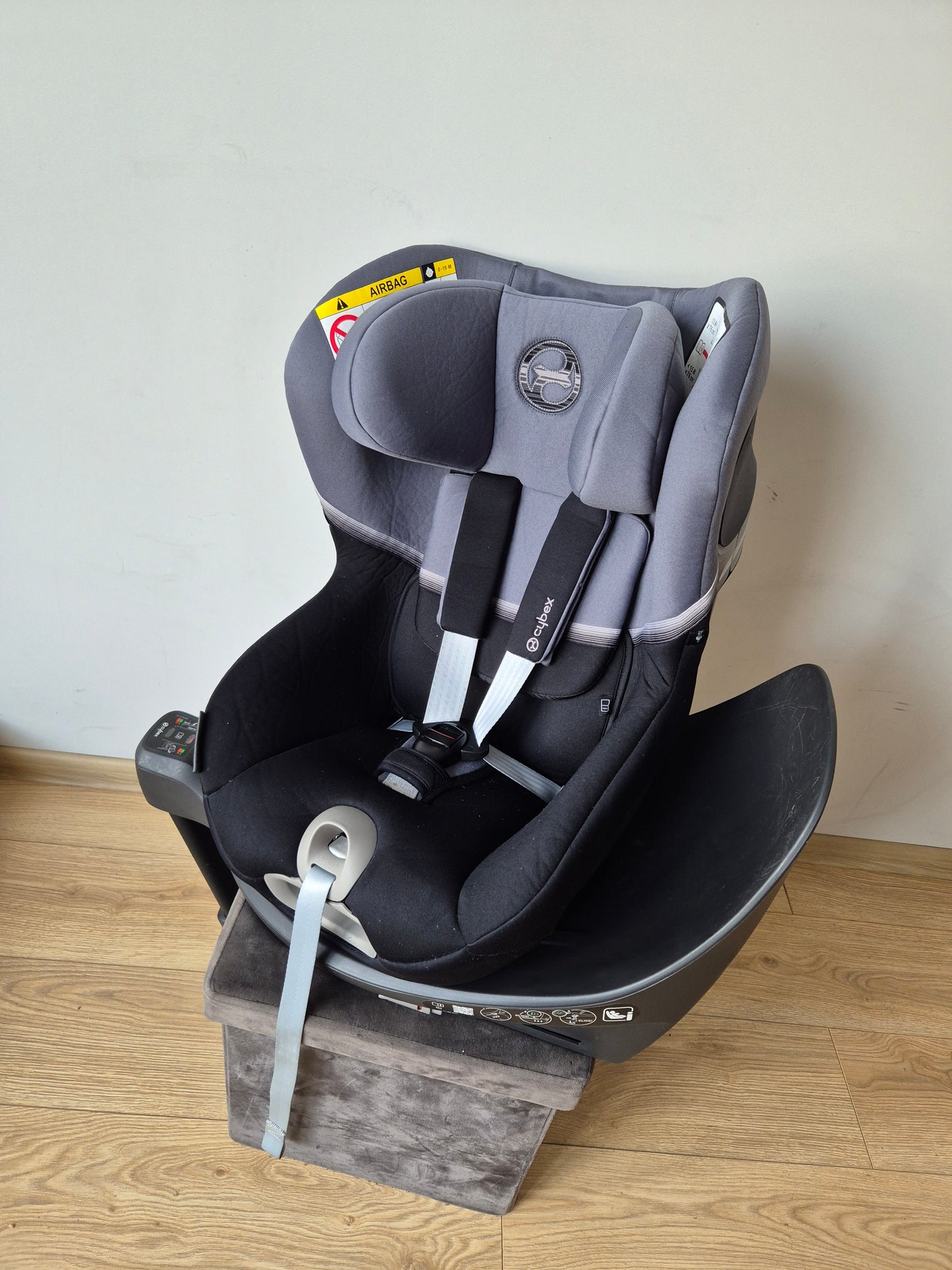 Cybex Sirona SX2 i-Size 0-18kg.