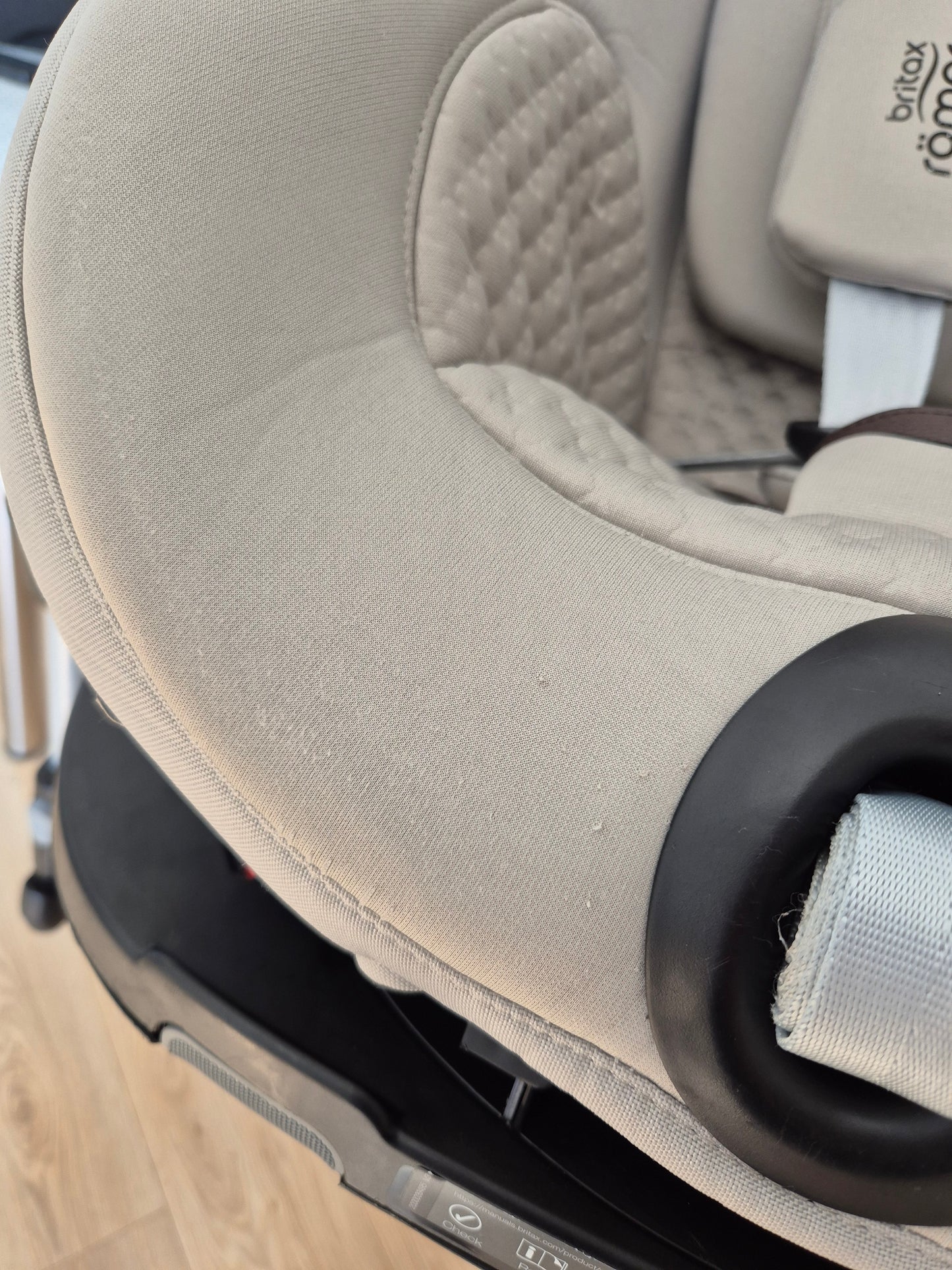 Britax DualFix 5Z 61-105cm.  ir Flex Base 5Z IsoFix bazė
