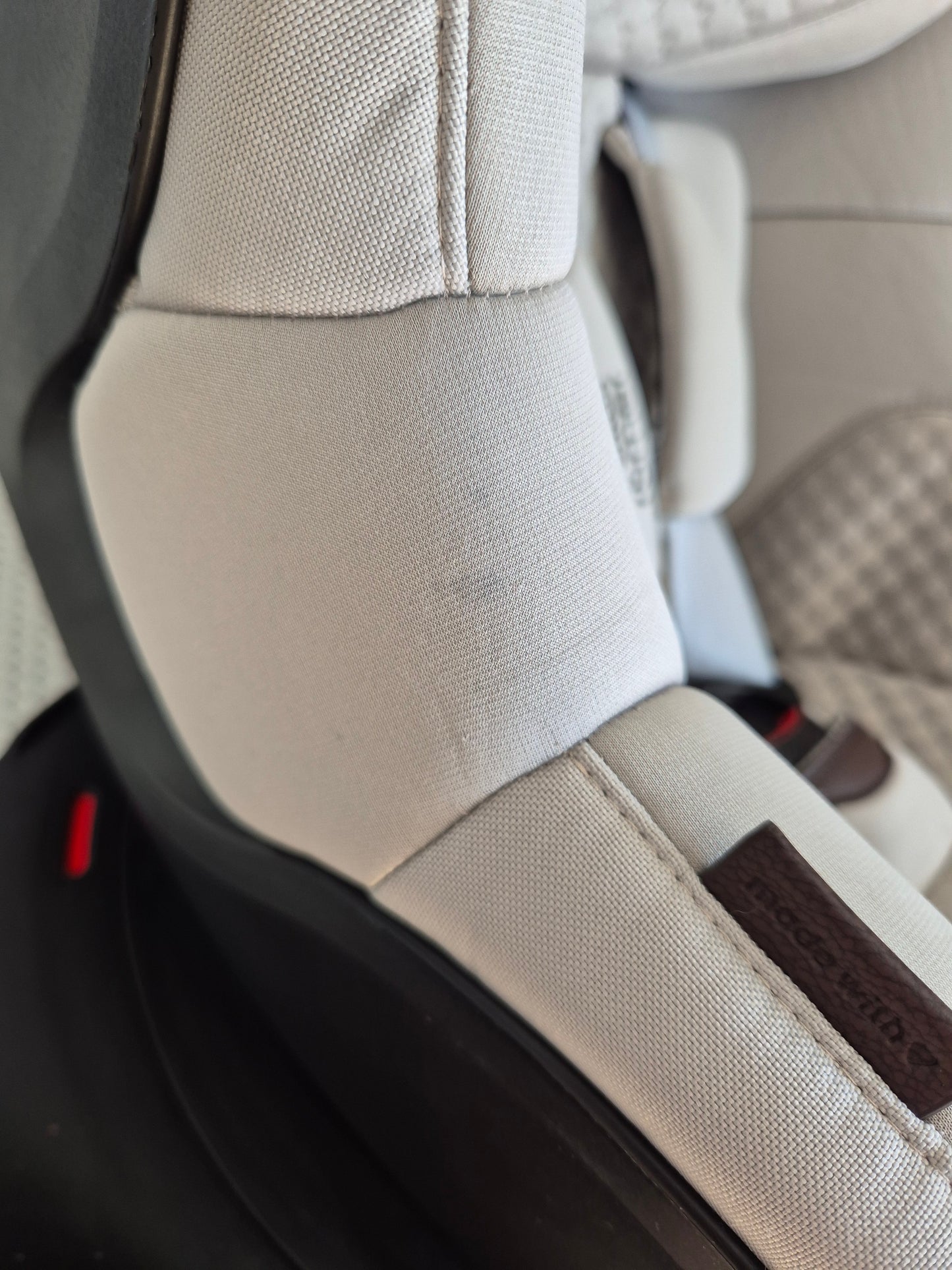 Britax DualFix 5Z 61-105cm.  ir Flex Base 5Z IsoFix bazė