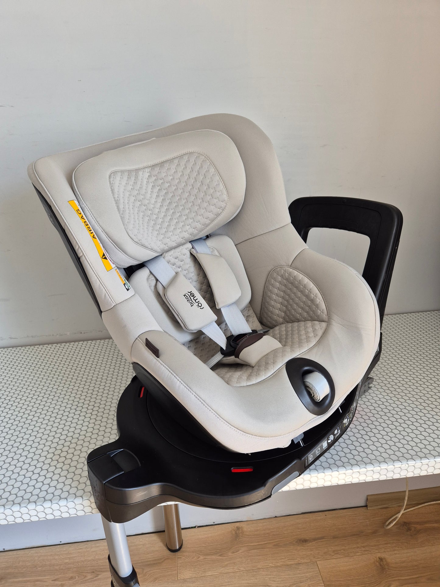 Britax DualFix 5Z 61-105cm.  ir Flex Base 5Z IsoFix bazė