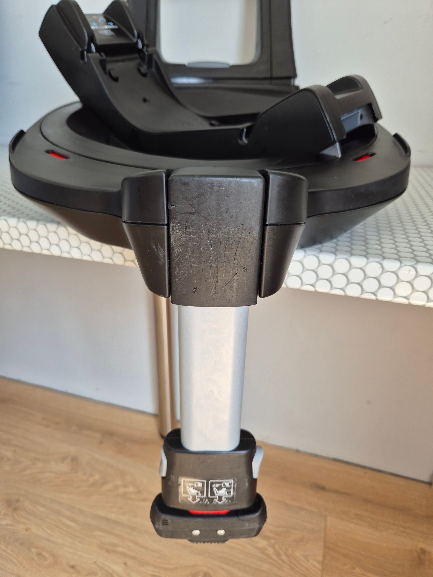 Britax DualFix 5Z 61-105cm.  ir Flex Base 5Z IsoFix bazė