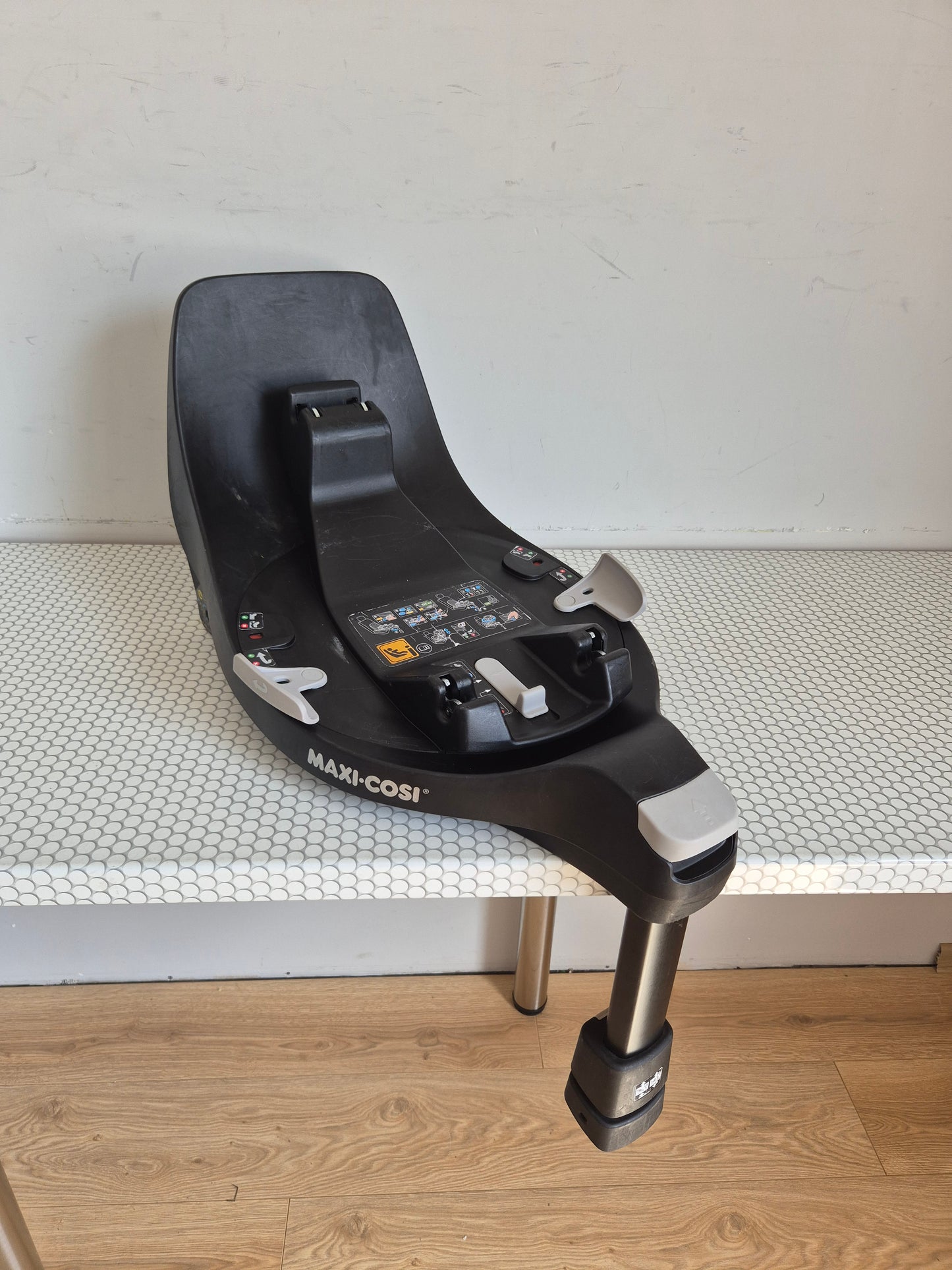 Maxi Cosi Pearl 360 su FamilyFix360 baze