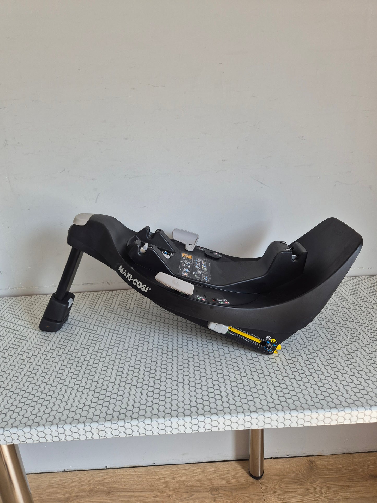 Maxi Cosi Pearl 360 su FamilyFix360 baze
