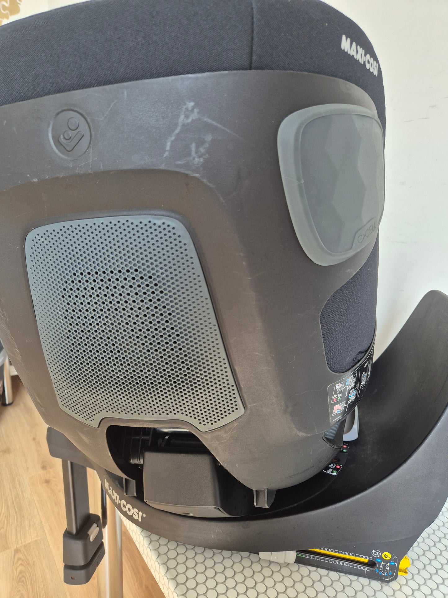 Maxi Cosi Pearl 360 su FamilyFix360 baze