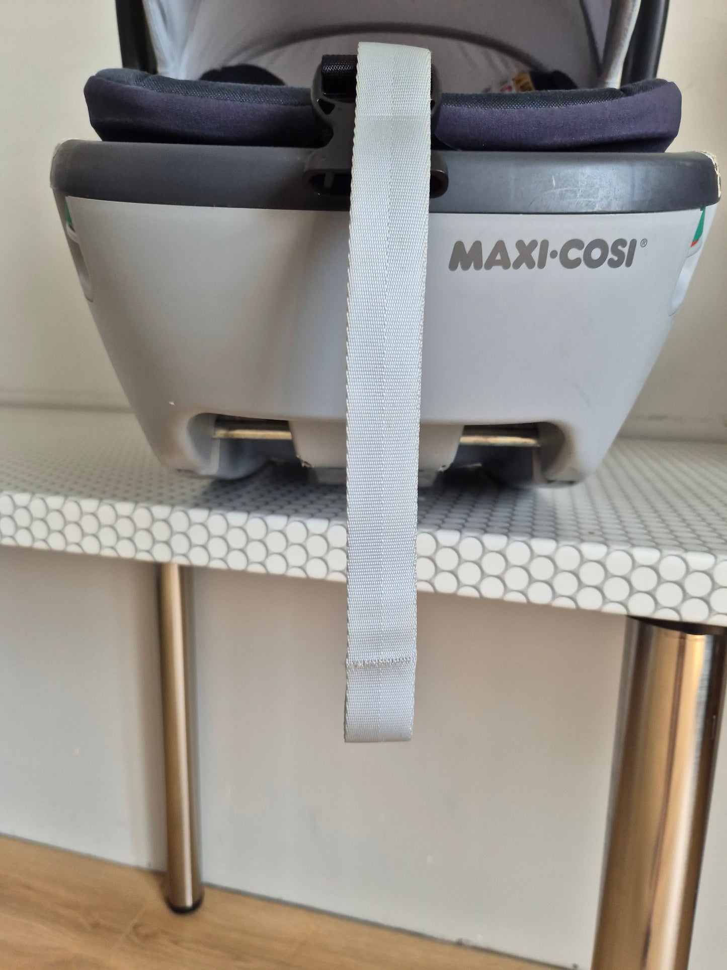 Maxi Cosi Coral 40-75cm. su FamilyFix3 IsoFix baze