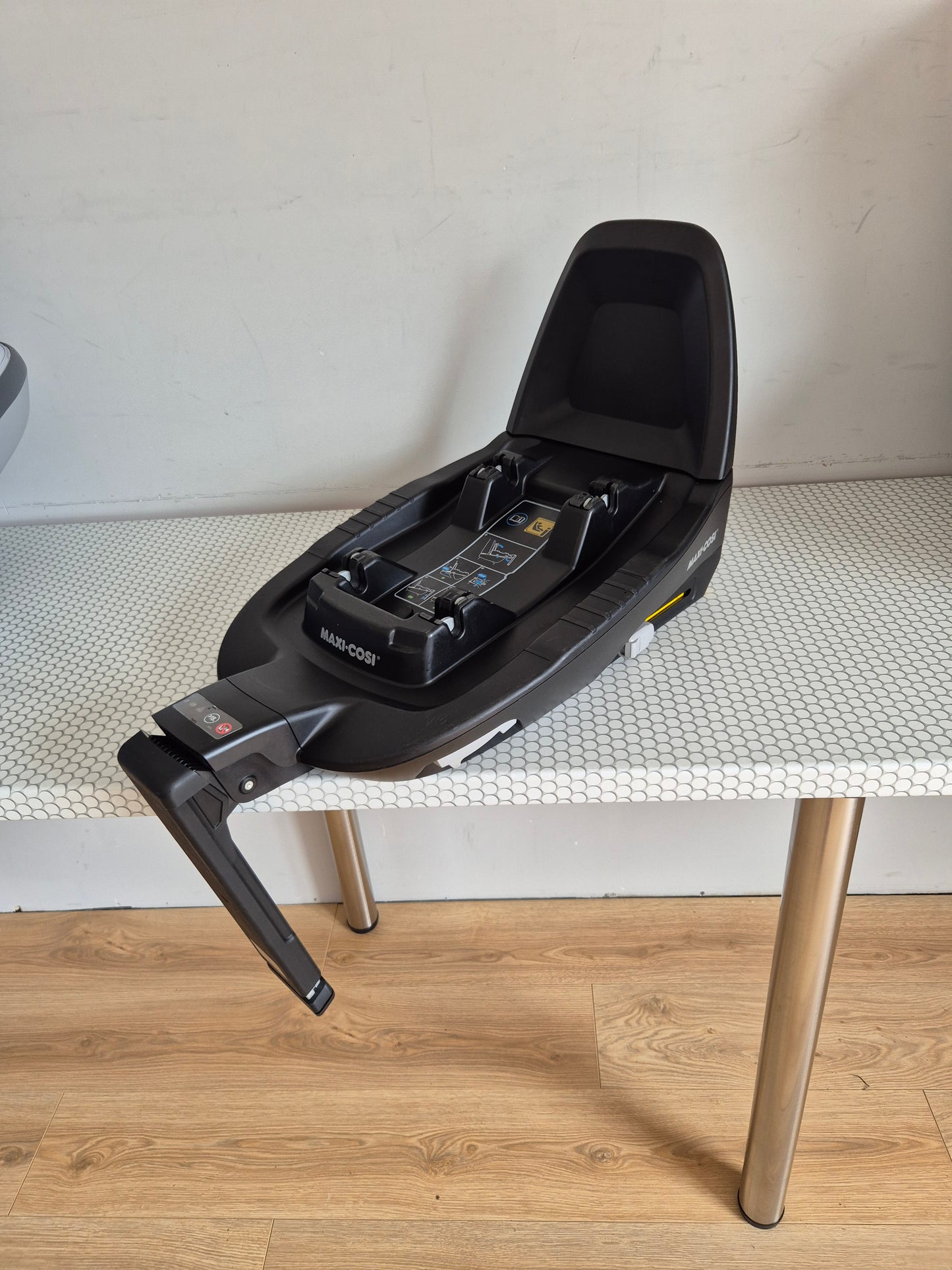 Maxi Cosi Coral 40-75cm. su FamilyFix3 IsoFix baze