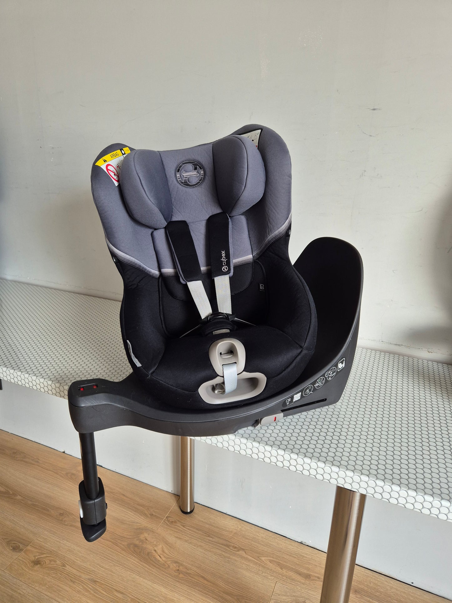 Cybex Sirona SX2 i-Size 0-18kg.