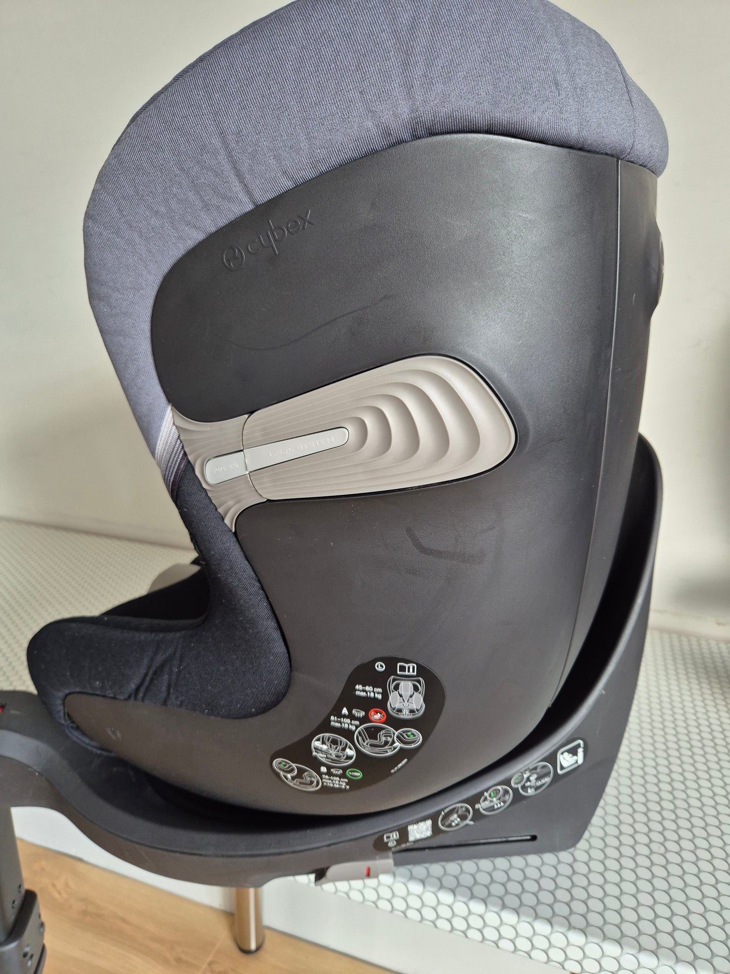 Cybex Sirona SX2 i-Size 0-18kg.