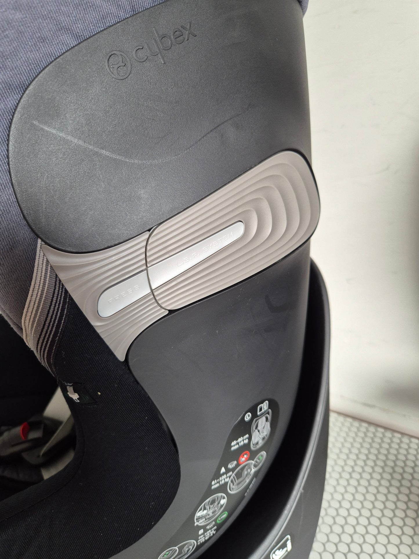 Cybex Sirona SX2 i-Size 0-18kg.