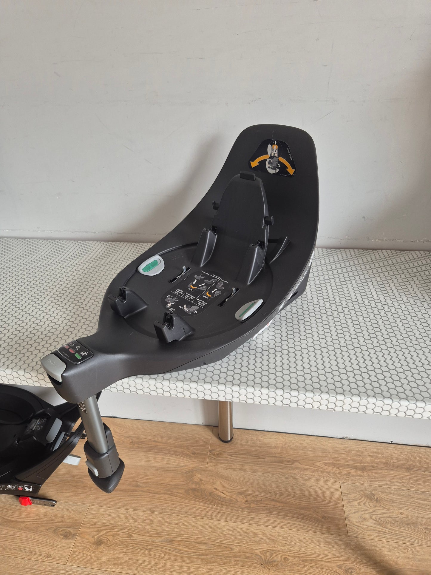 Cybex Cloud Z i-Size 0-13kg. kėdutė ir Base Z bazė.