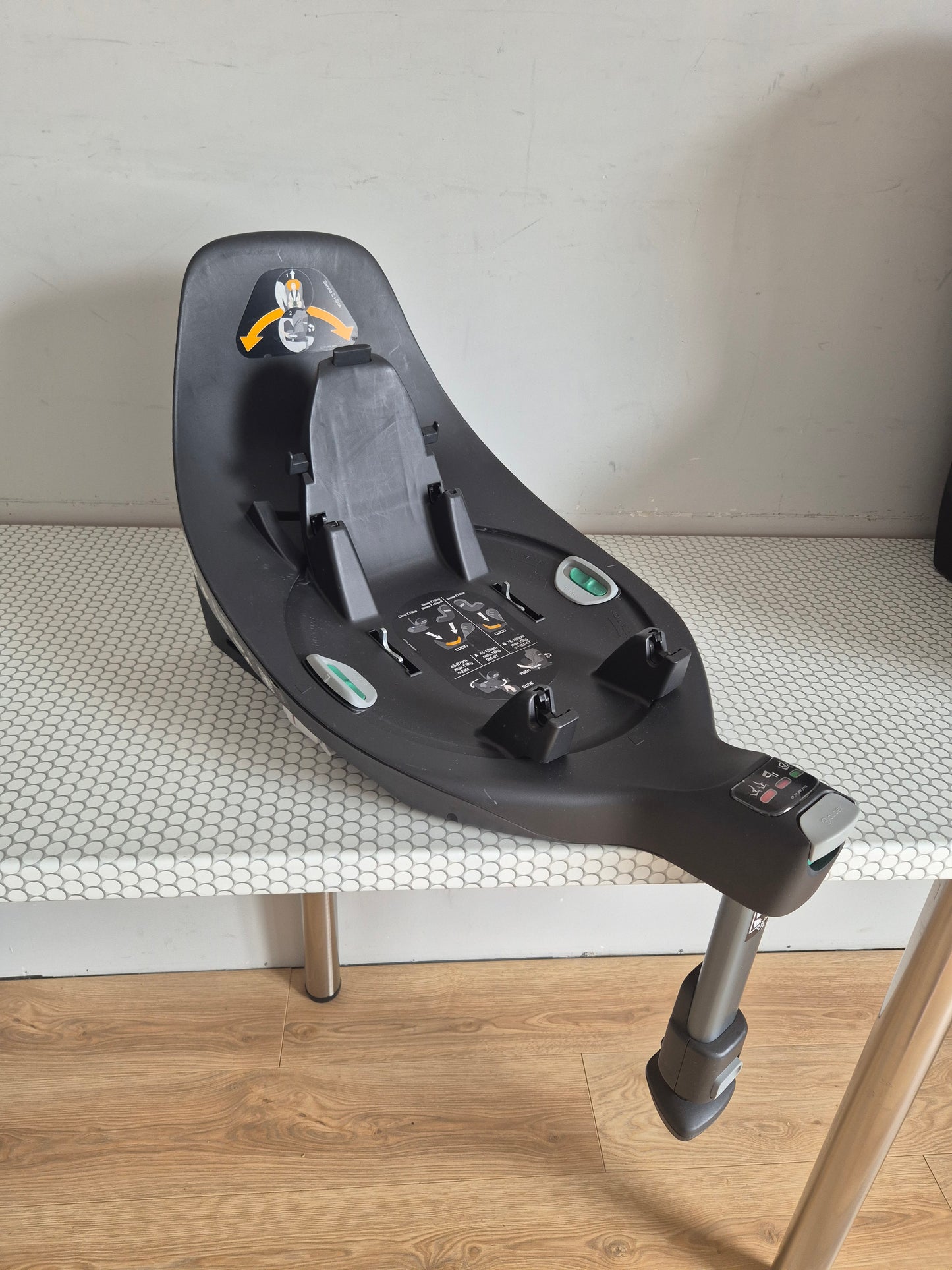 Cybex Cloud Z i-Size 0-13kg. kėdutė ir Base Z bazė.