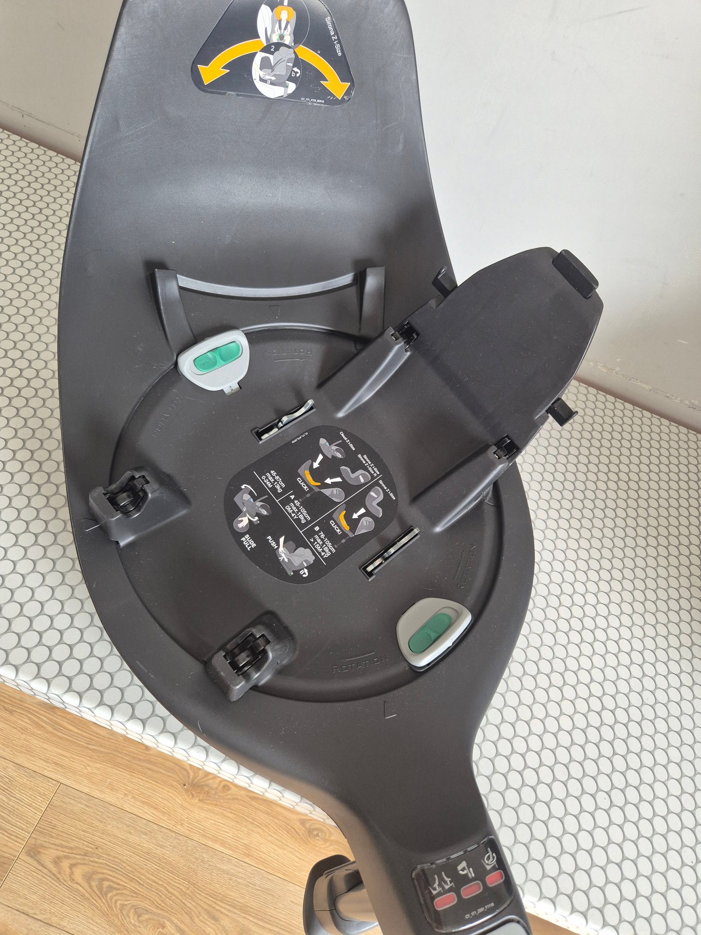 Cybex Cloud Z i-Size 0-13kg. kėdutė ir Base Z bazė.