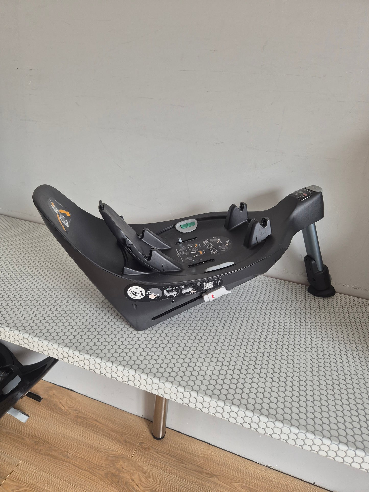 Cybex Cloud Z i-Size 0-13kg. kėdutė ir Base Z bazė.