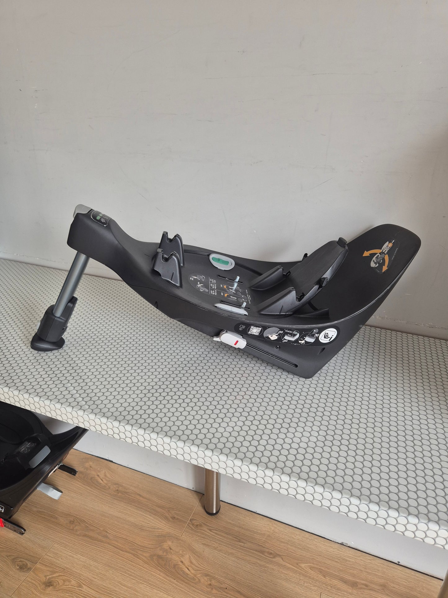 Cybex Cloud Z i-Size 0-13kg. kėdutė ir Base Z bazė.