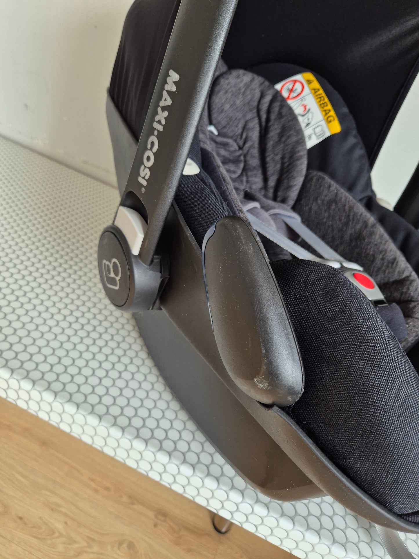 Maxi Cosi Pebble Pro 0-13kg su FamilyFix3 baze